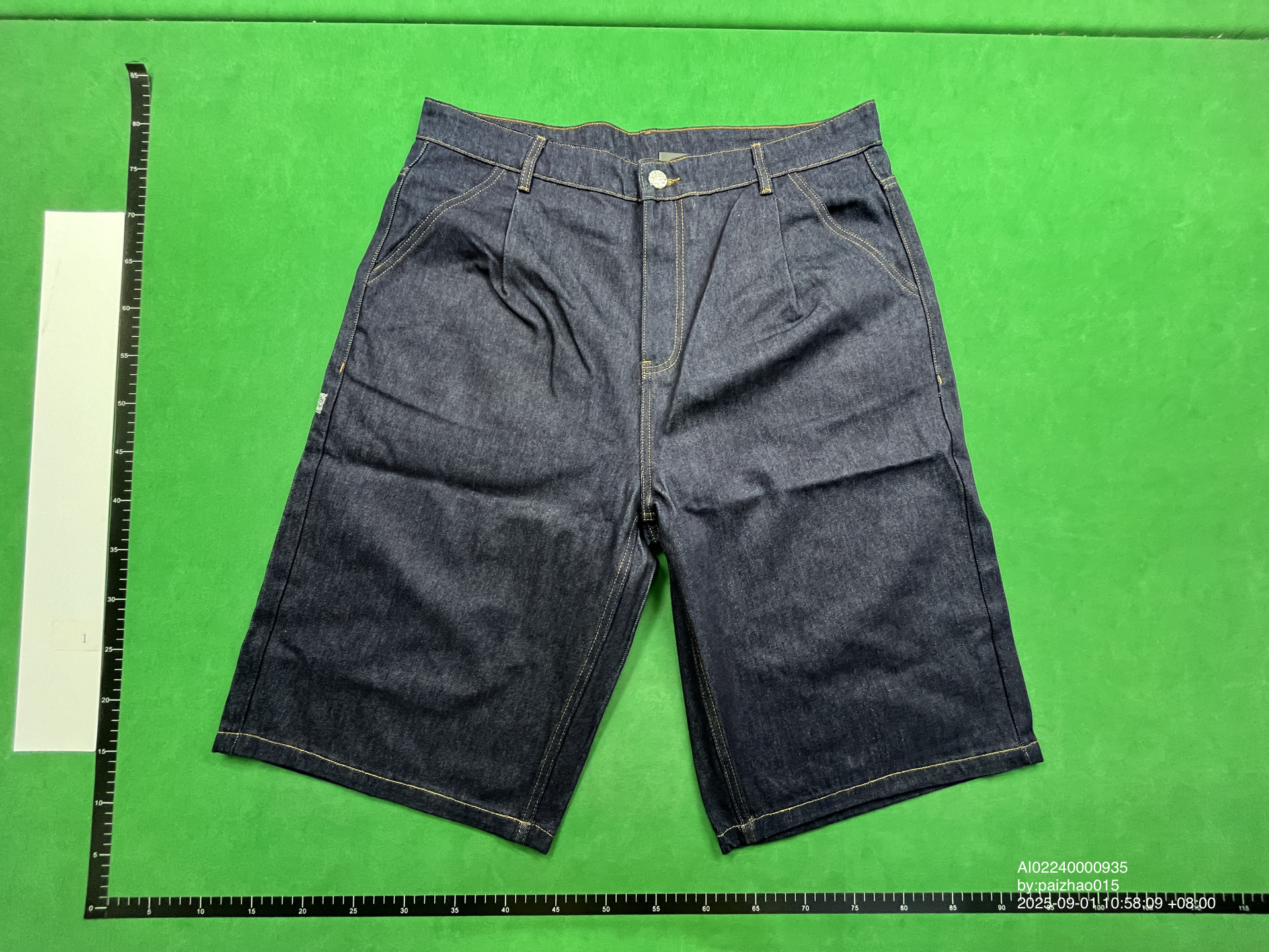 QC Photo - Derschutze On Air Denim Shorts
