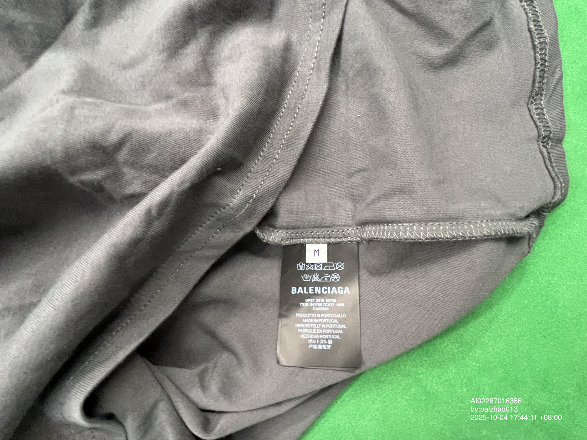 QC Photo - Balenciaga AW17 Paris Tee