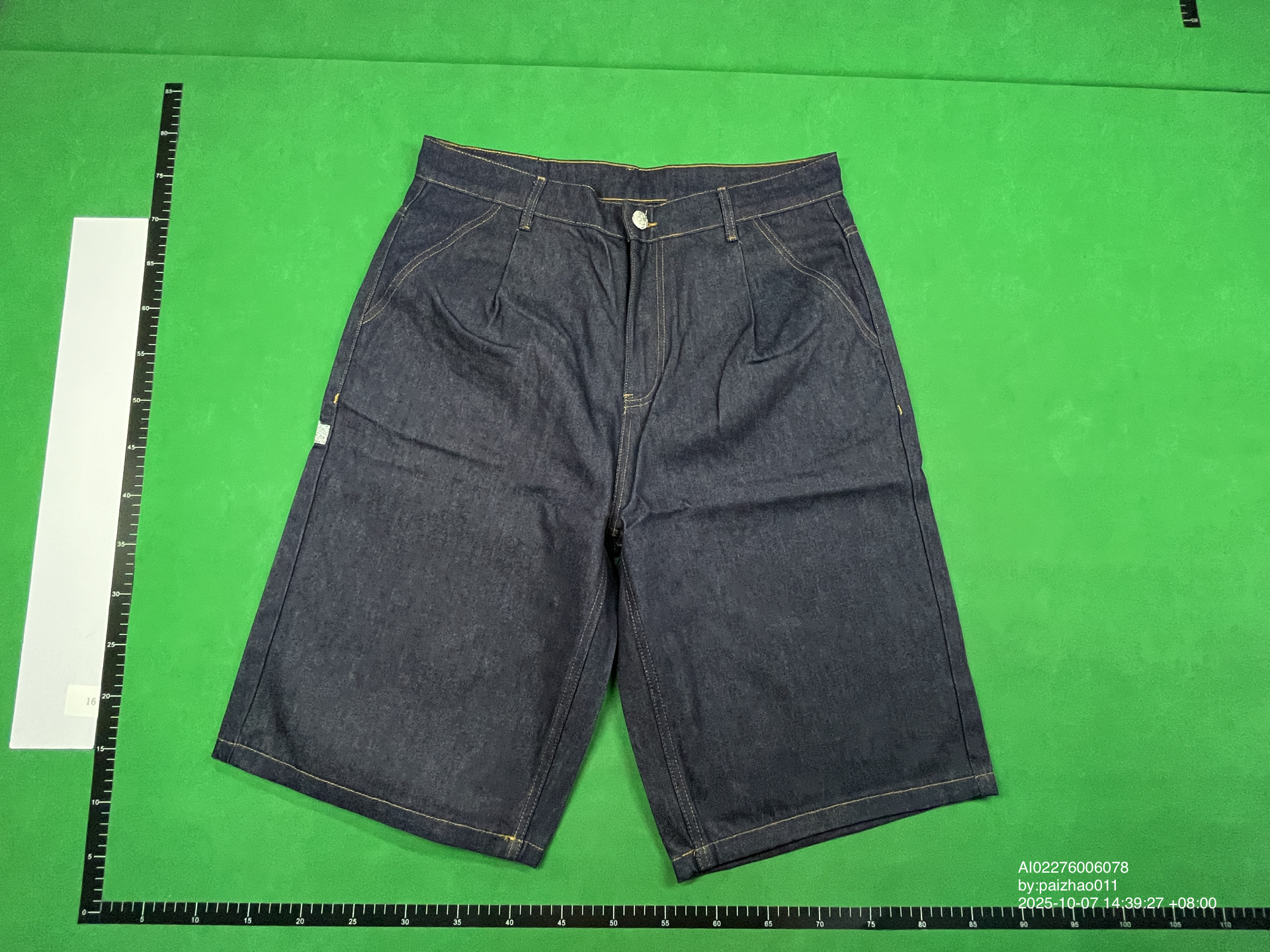 QC Photo - Derschutze On Air Denim Shorts