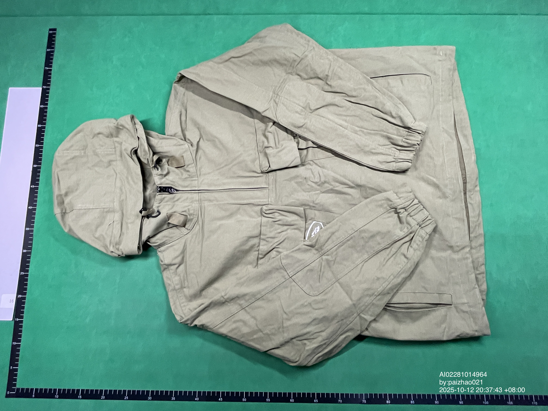 QC Photo - Corteiz Storm Jacket Army Green