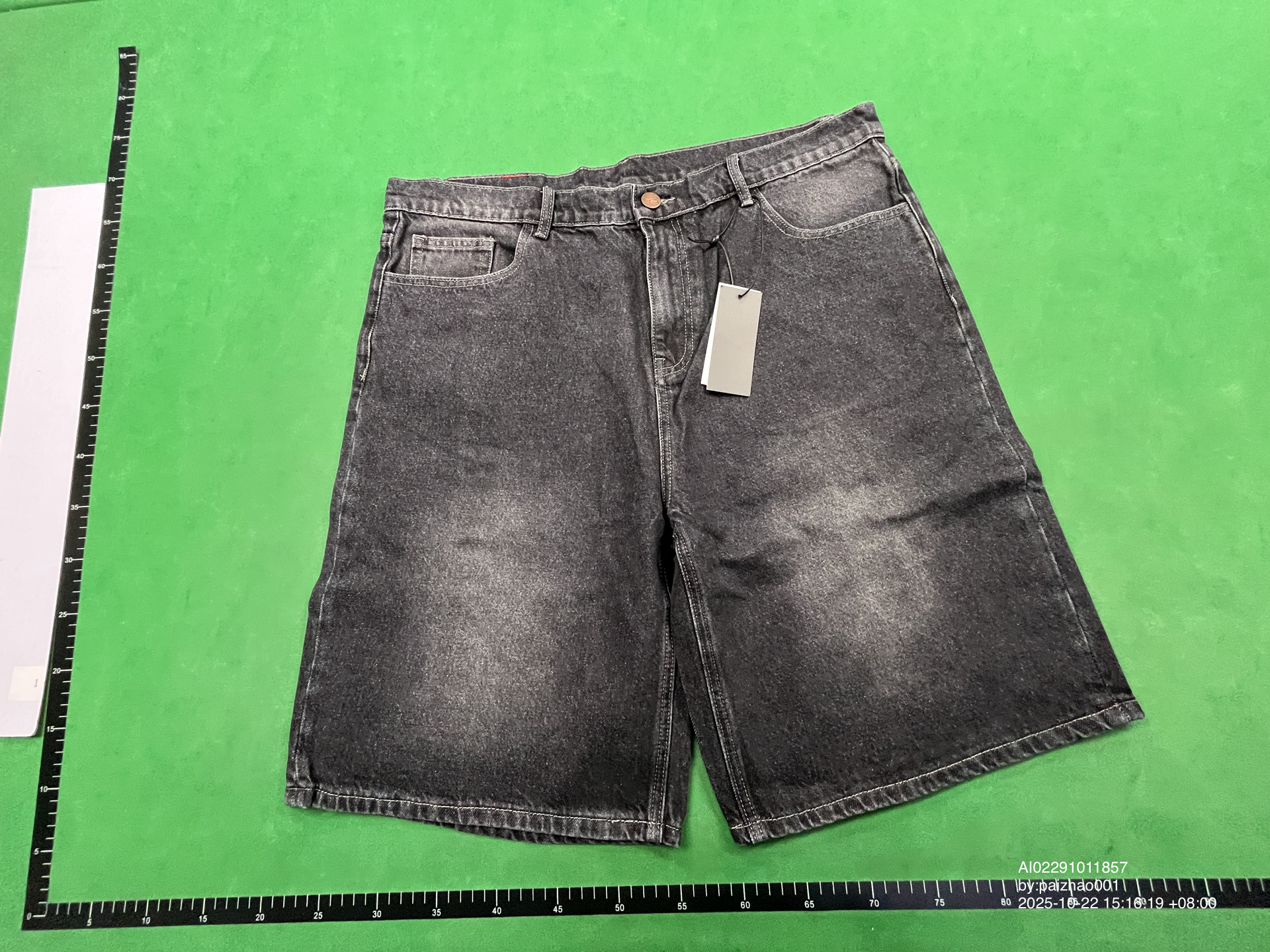 QC Photo - Mobius Dragon Denim Shorts Red