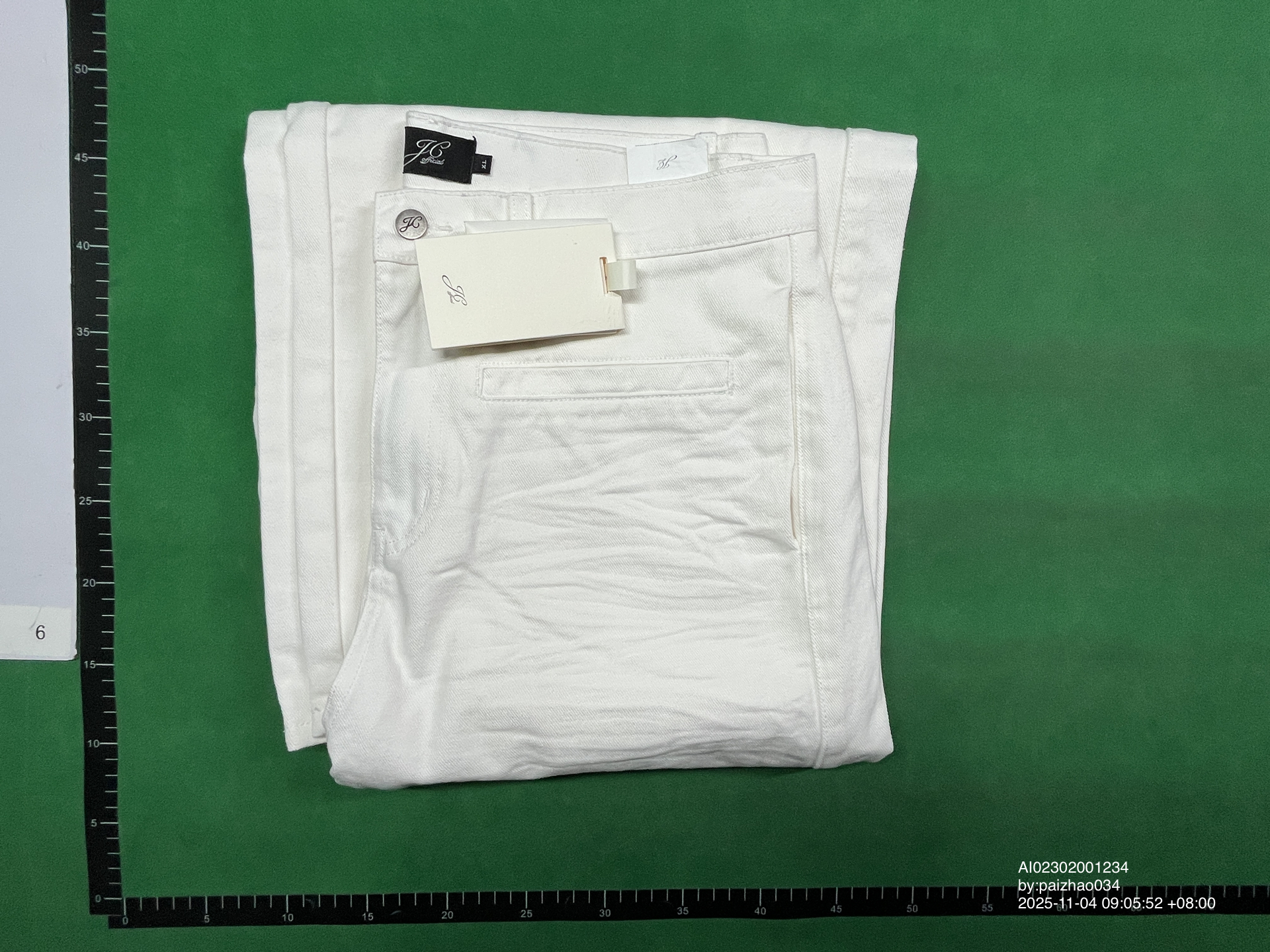 QC Photo - JCAESAR Baggy White Denim Jeans