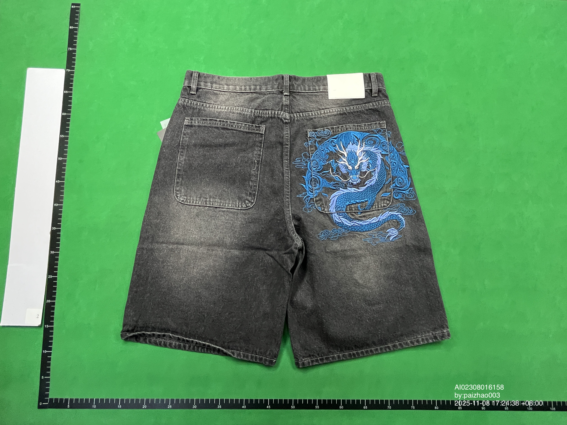 QC Photo - Mobius Dragon Denim Shorts Red