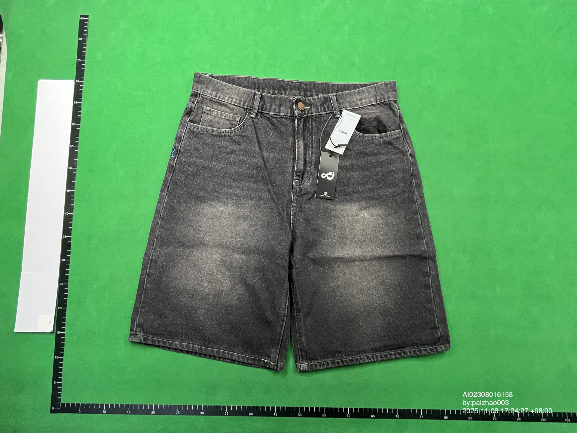 QC Photo - Mobius Dragon Denim Shorts Red