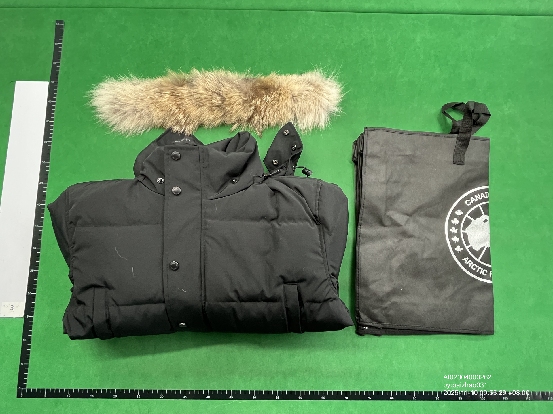 QC Photo - Canada Goose Wyndham Parka Jacket