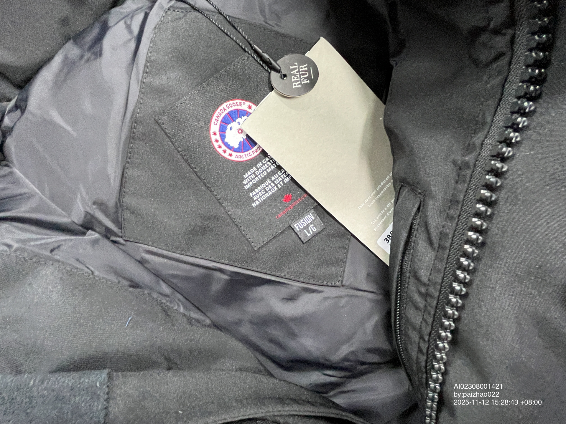 QC Photo - Canada Goose Wyndham Parka Jacket