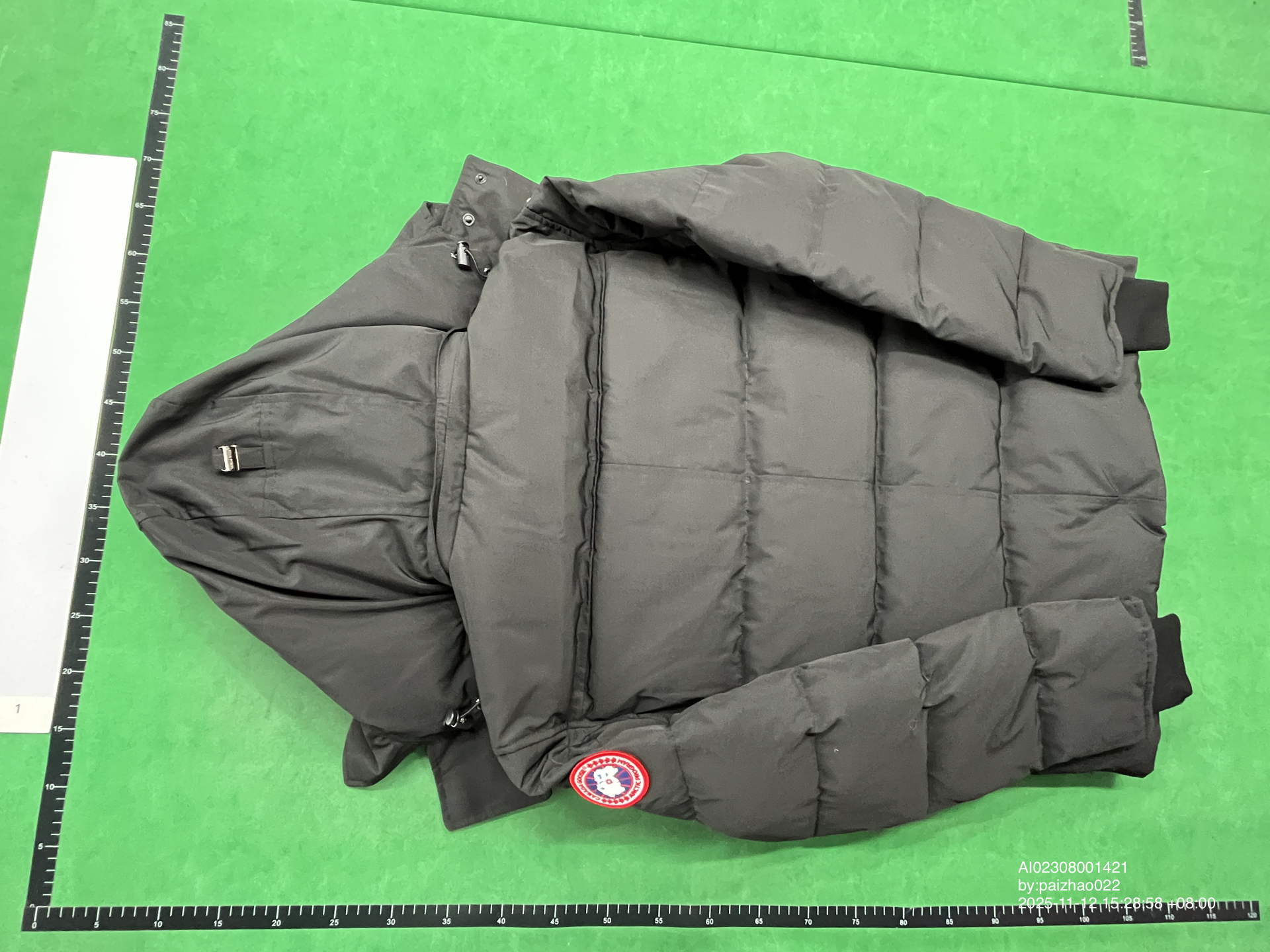 QC Photo - Canada Goose Wyndham Parka Jacket