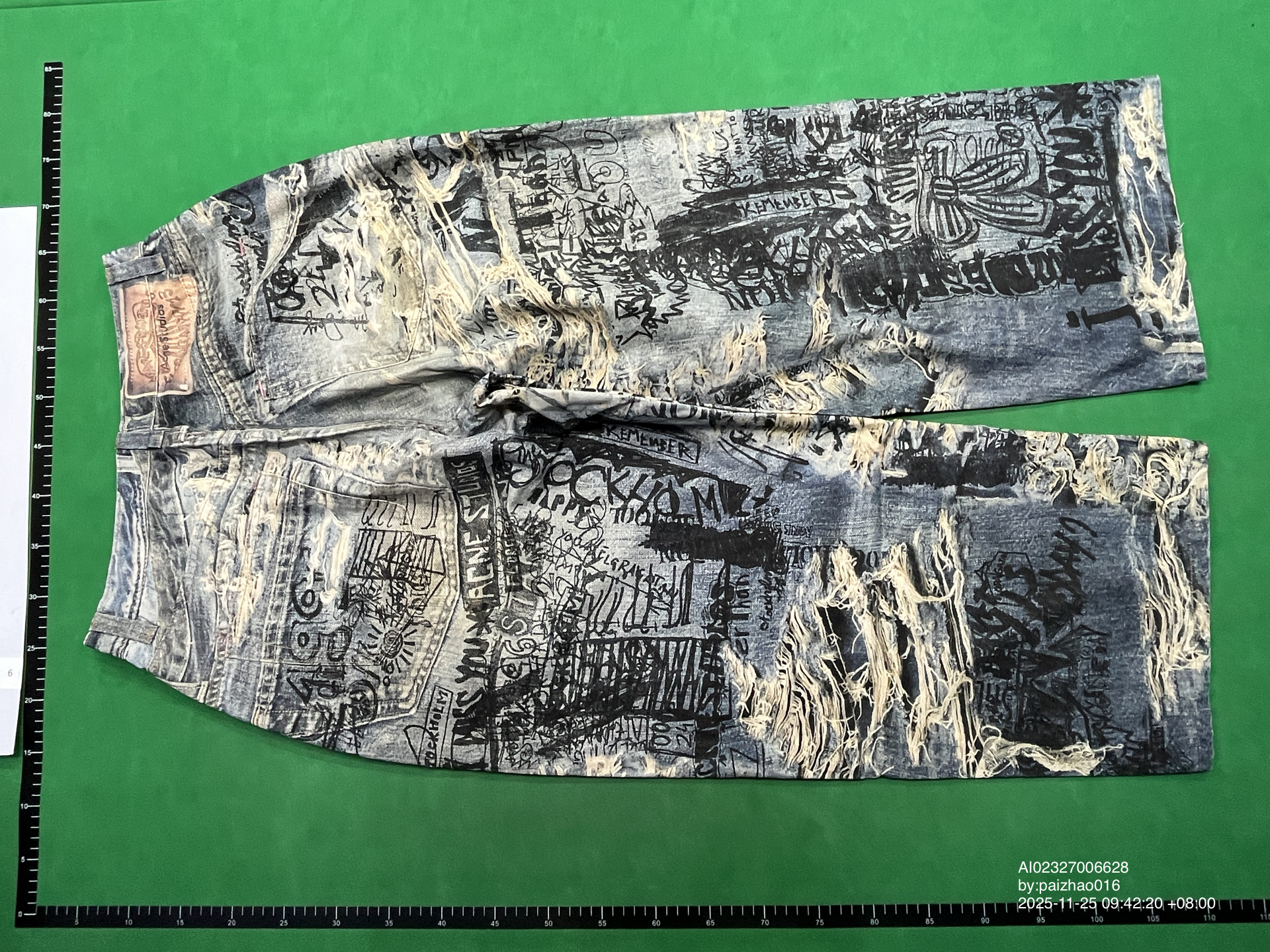 QC Photo - Acne Studios 2023M Torn Scribble Print Denim Jeans