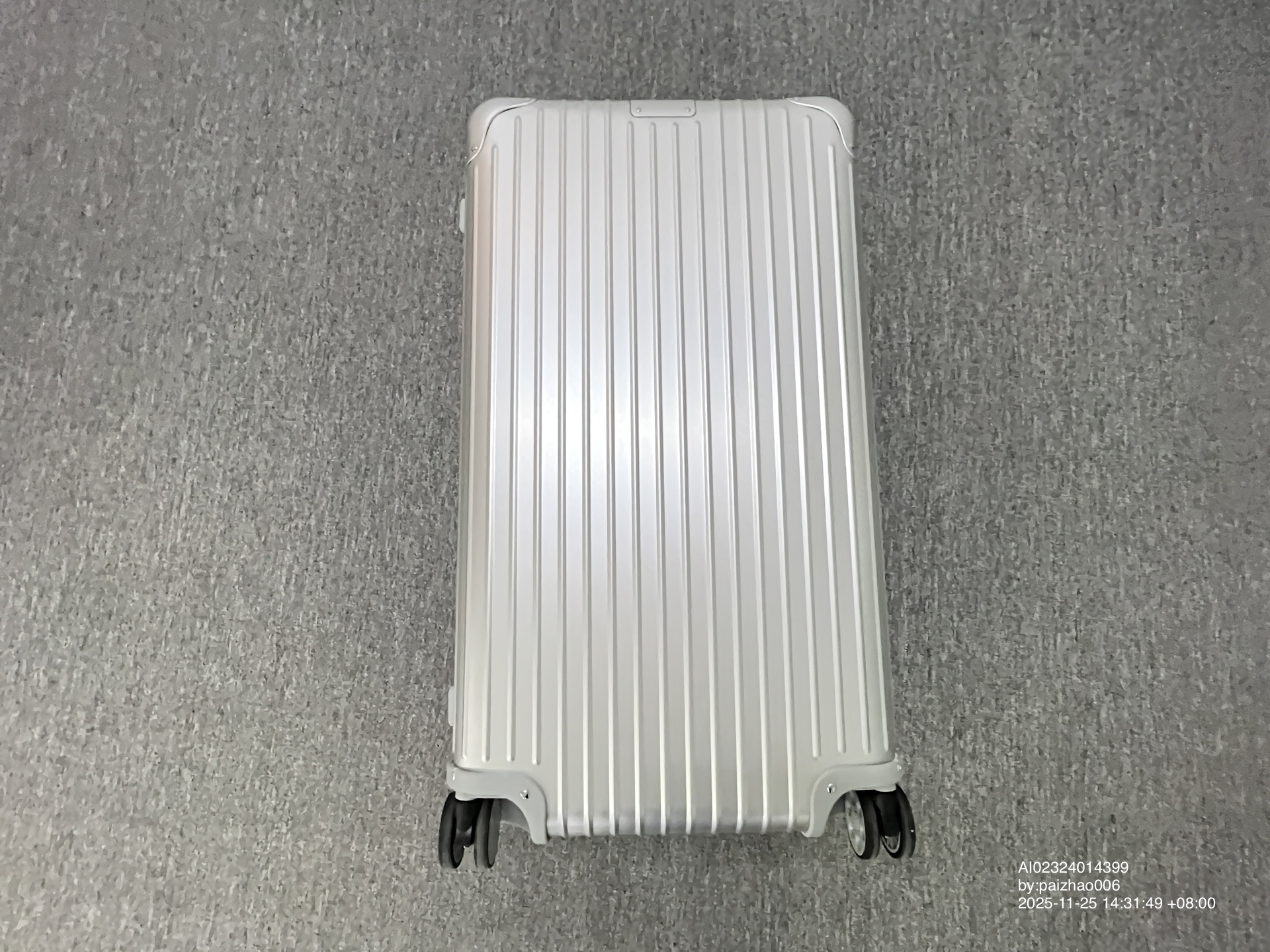 QC Photo - Rimowa Suitcases (6 Variants)