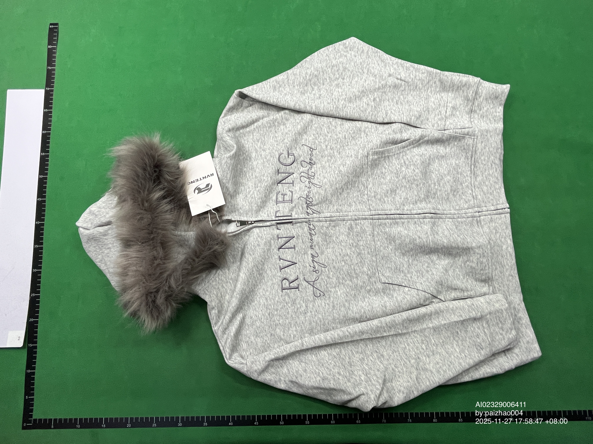 QC Photo - RVNTENG Faux Fur Zip-Up Hoodie Black