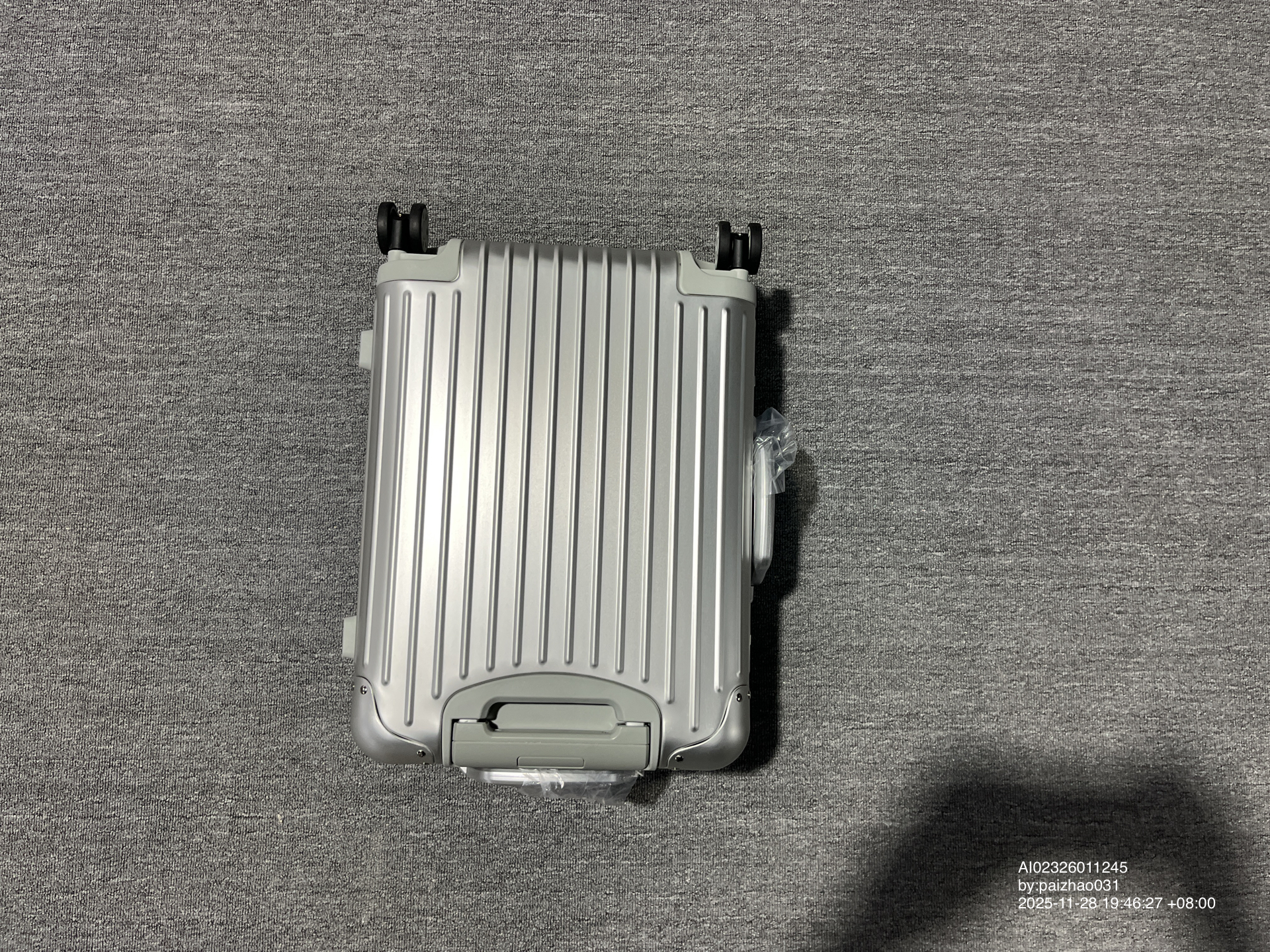QC Photo - Rimowa Suitcases (6 Variants)