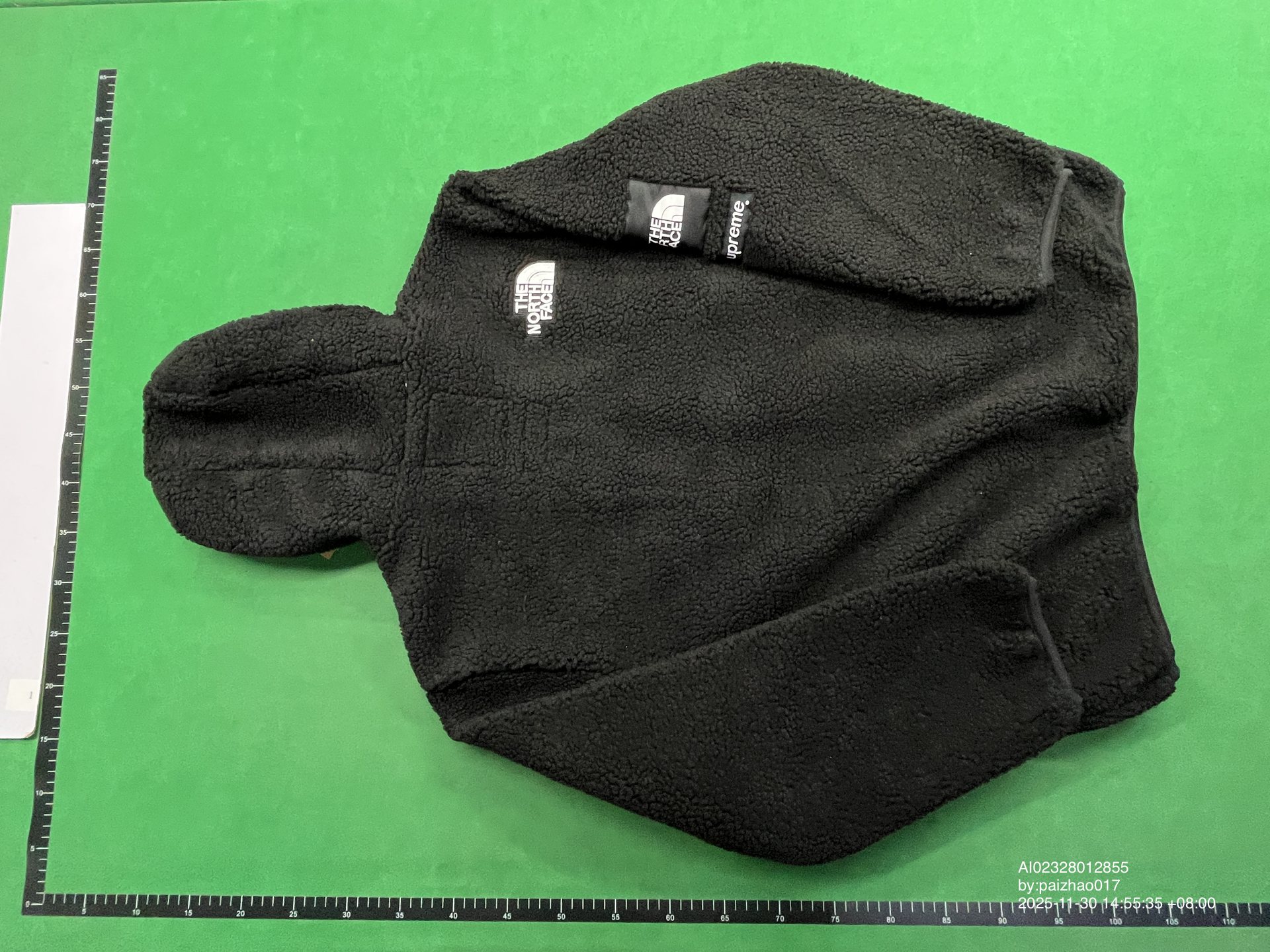 QC Photo - Supreme x The North Face S Logo Fleece Jacket