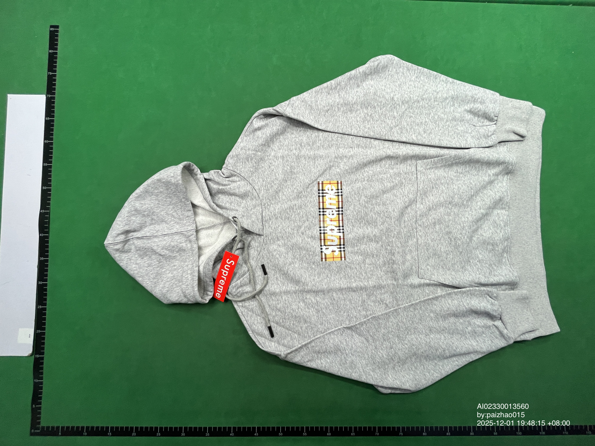 QC Photo - Supreme x Burberry Box Logo Hoodies