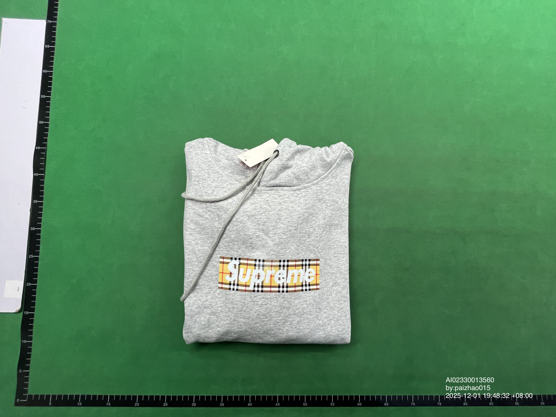 QC Photo - Supreme x Burberry Box Logo Hoodies