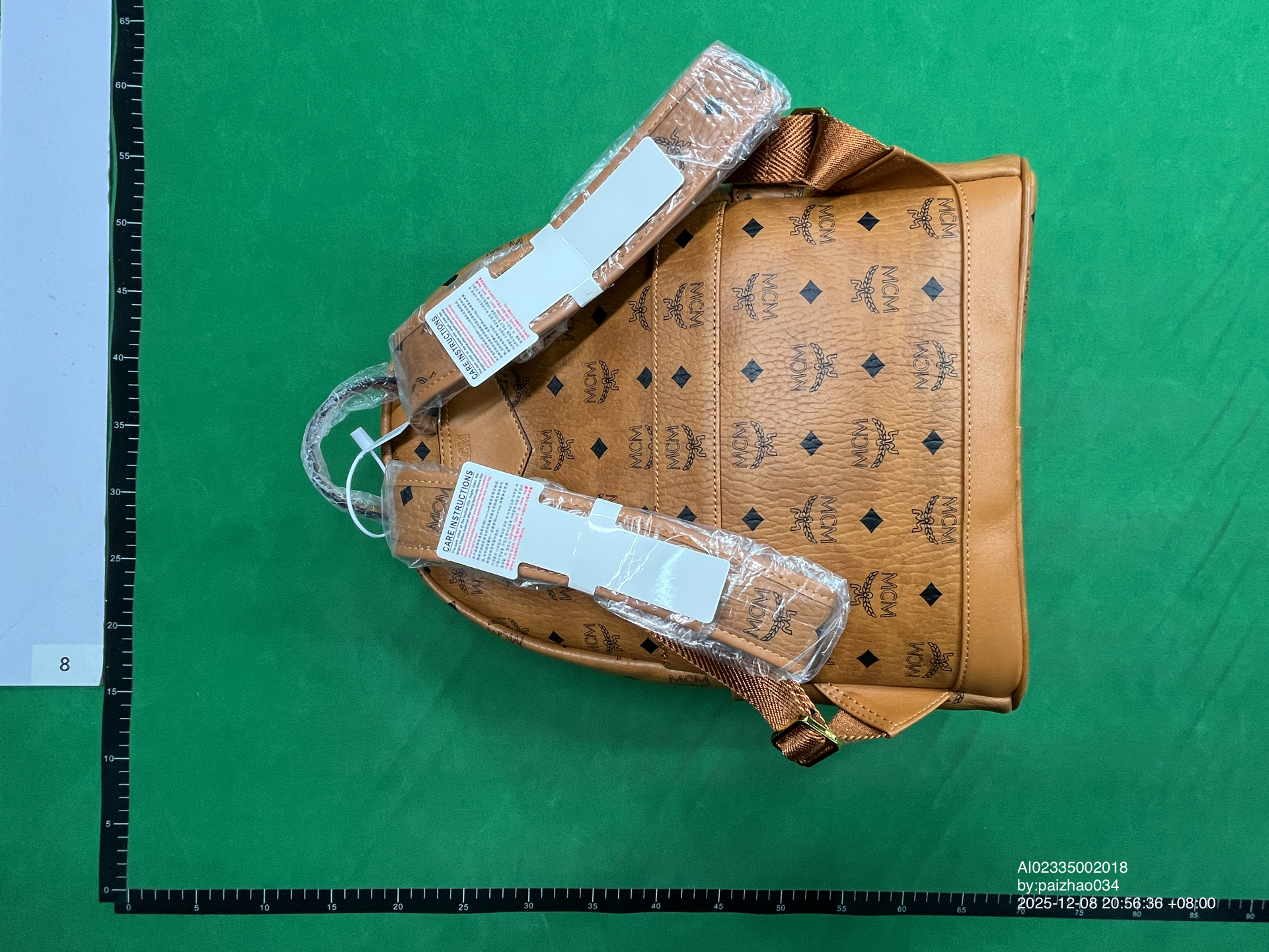 QC Photo - mini backpack 4464