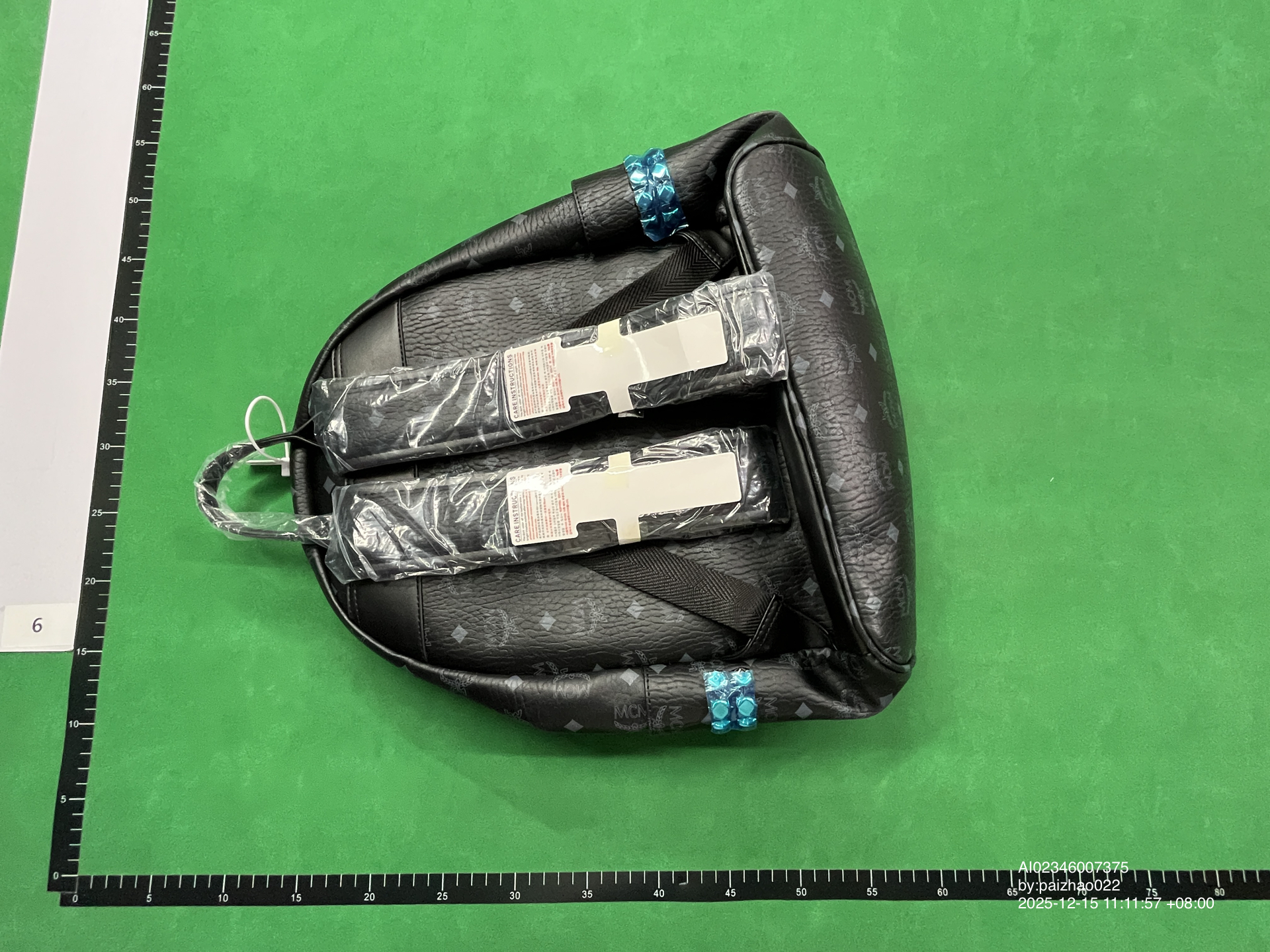 QC Photo - mini backpack 4464