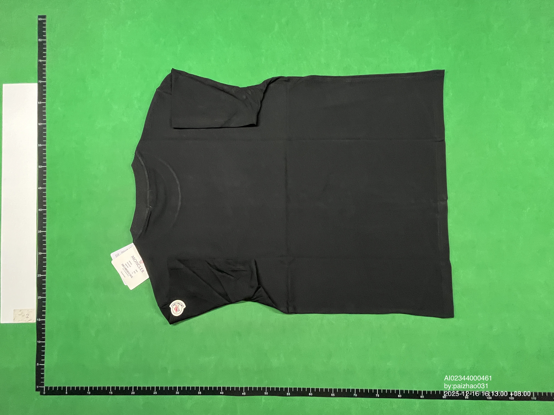 QC Photo - Black round-neck short-sleeved shirt  1963