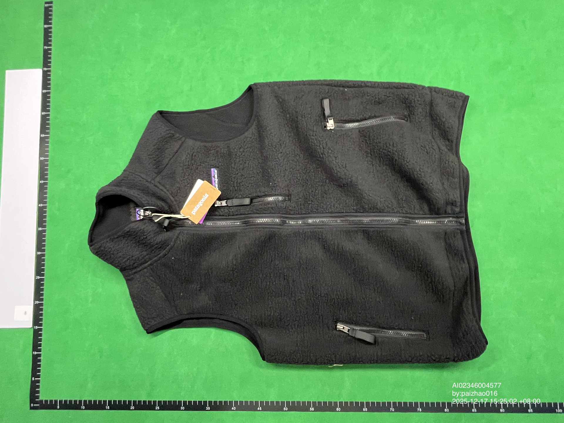 QC Photo - Patagonia Retro Pile Fleece Vests