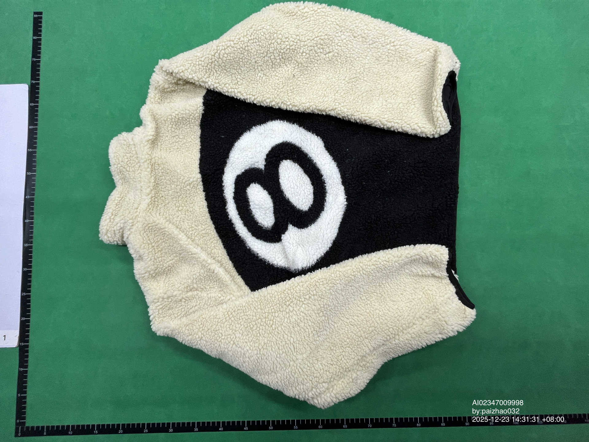 QC Photo - Stussy 8 Ball Sherpa Reversible Jacket