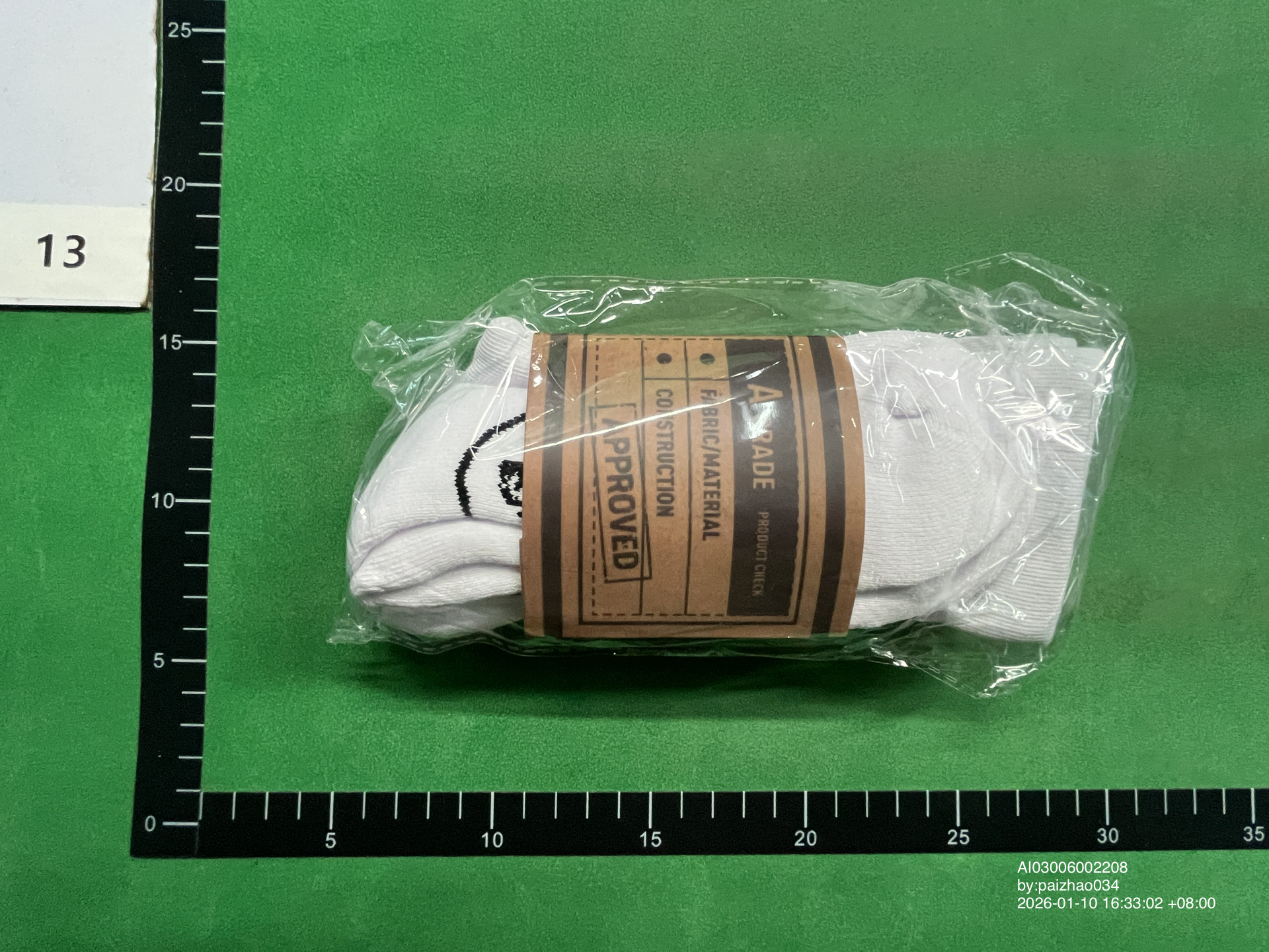 QC Photo - Three-color socks cruise ship 6491