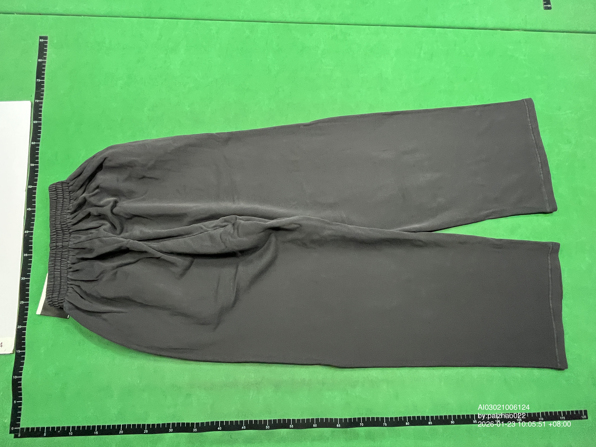 QC Photo - Balenciaga Baggy Black Sweatpants