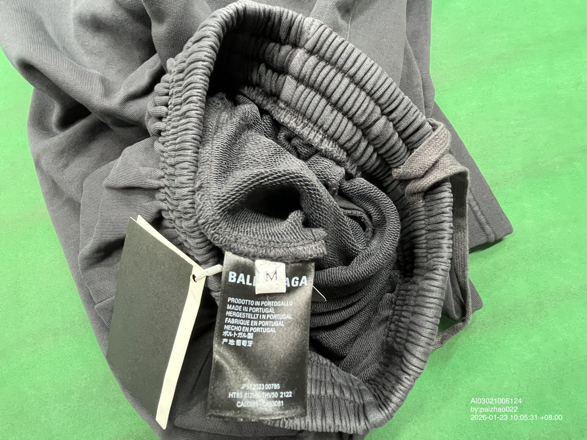 QC Photo - Balenciaga Baggy Black Sweatpants