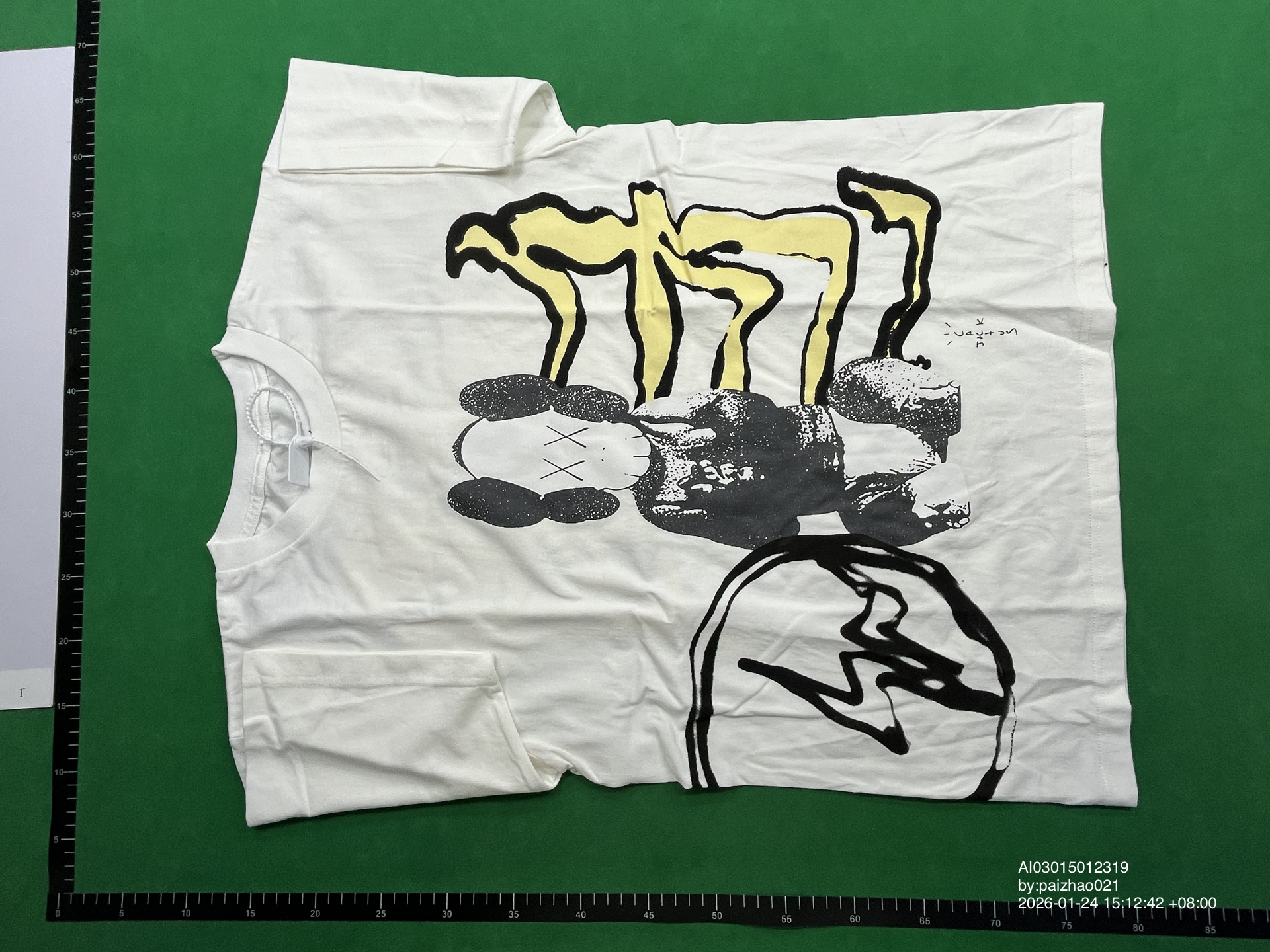 QC Photo - Travis Scott Cactus Jack x Kaws Fragment Tee