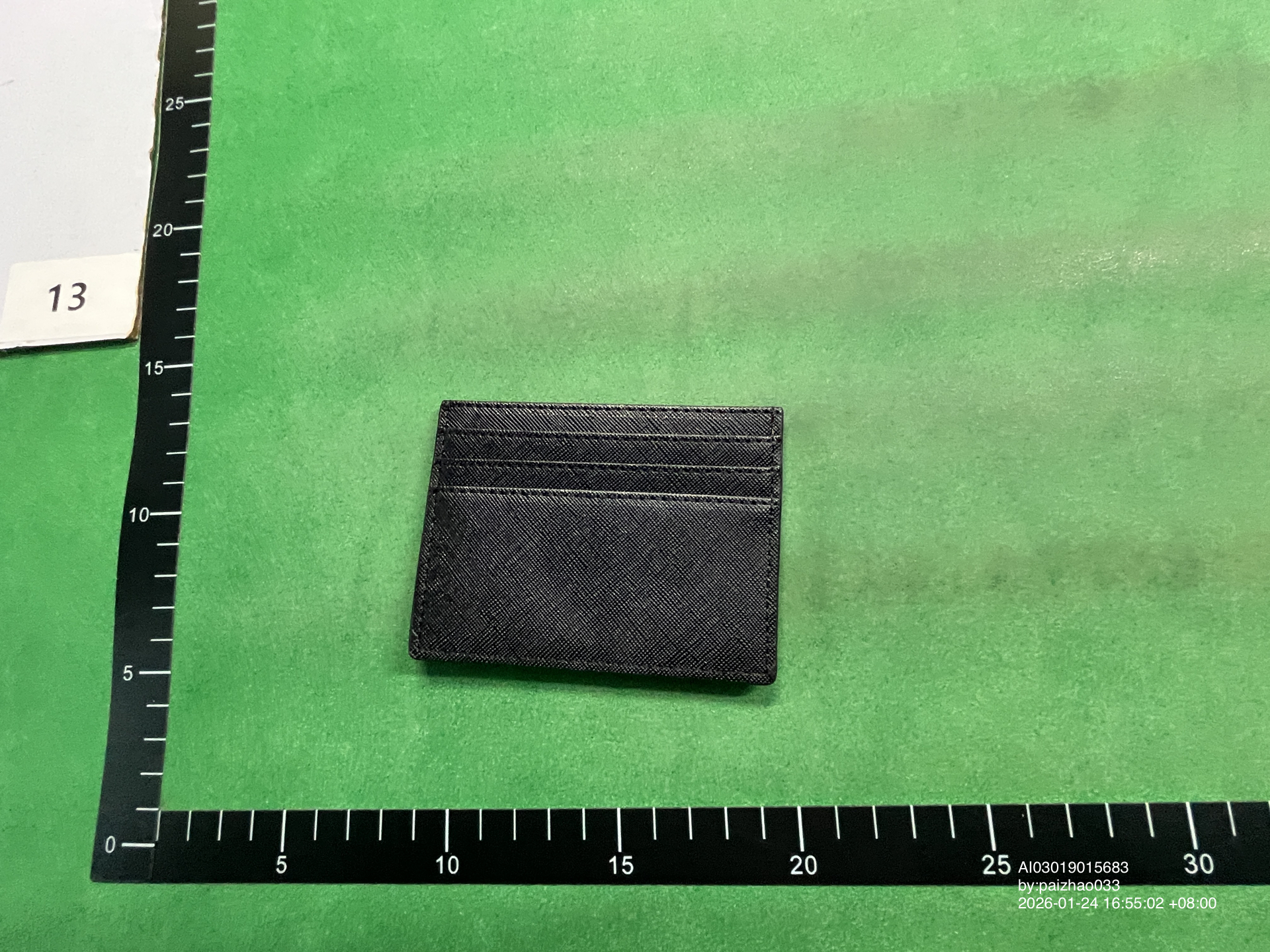 QC Photo - Trendy cross-patterned card case 0301