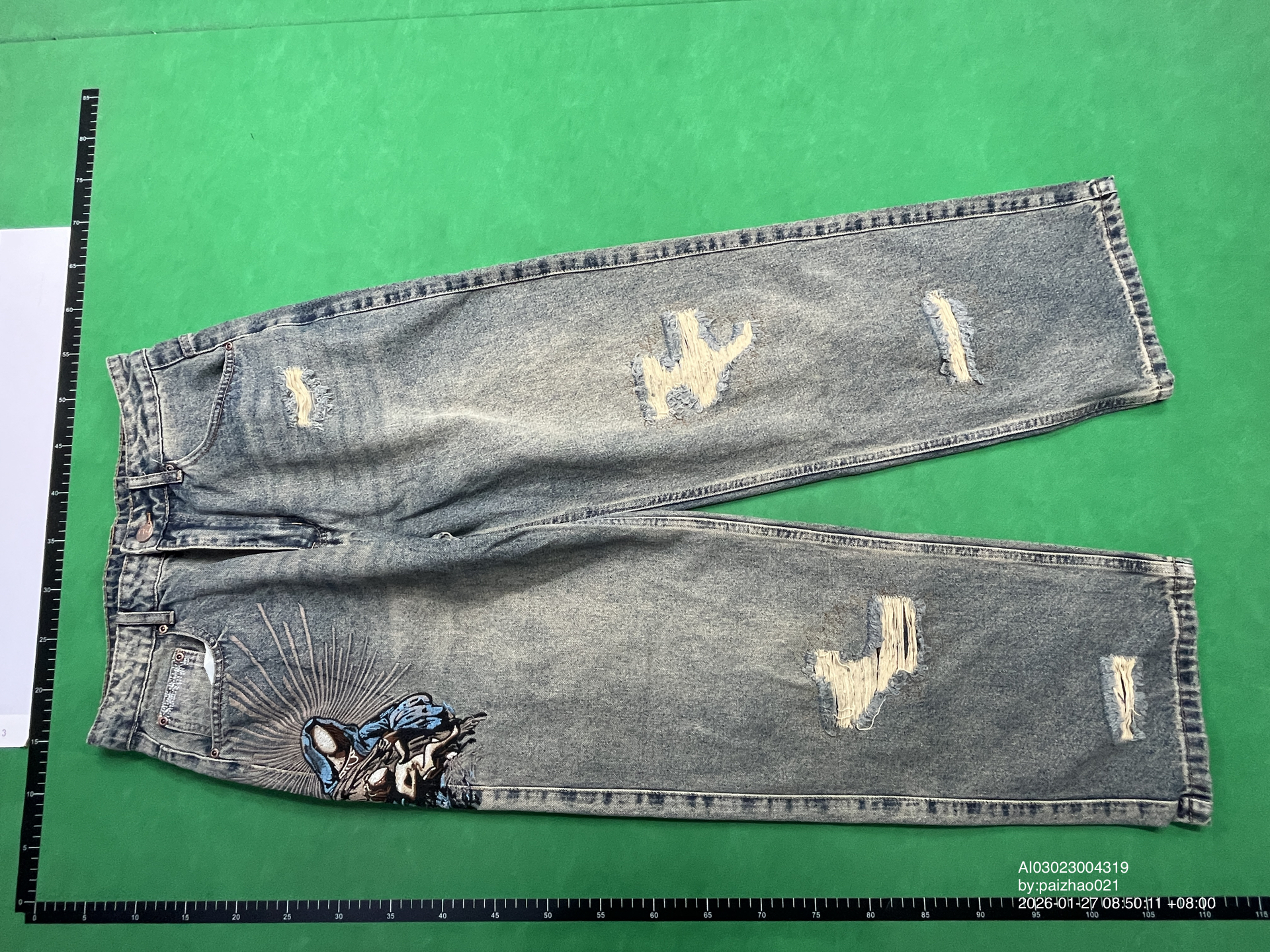 QC Photo - Derschutze Awakening Jeans