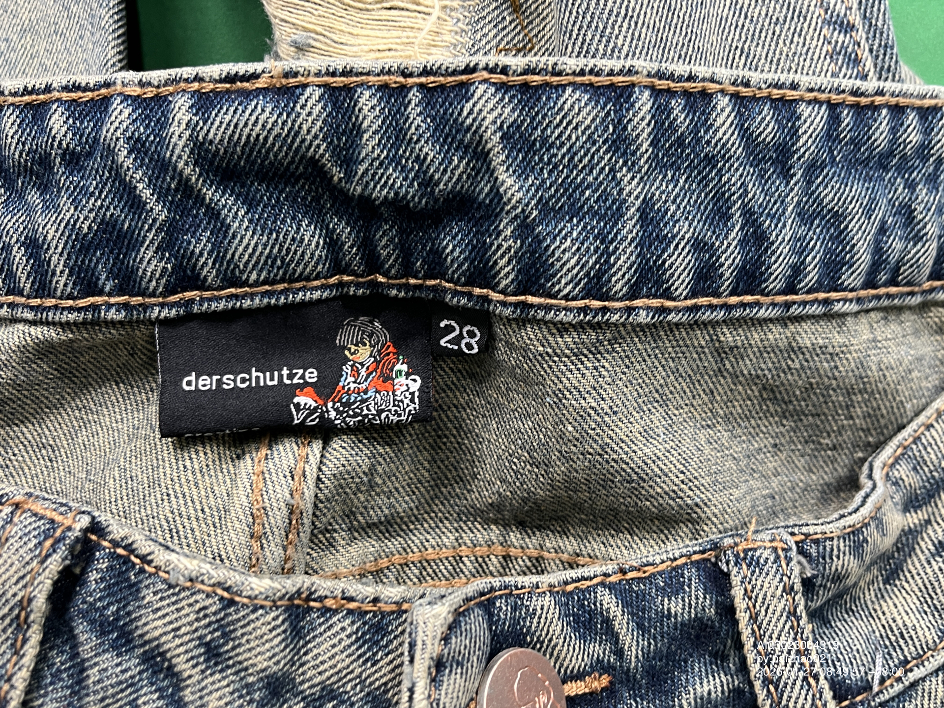 QC Photo - Derschutze Awakening Jeans
