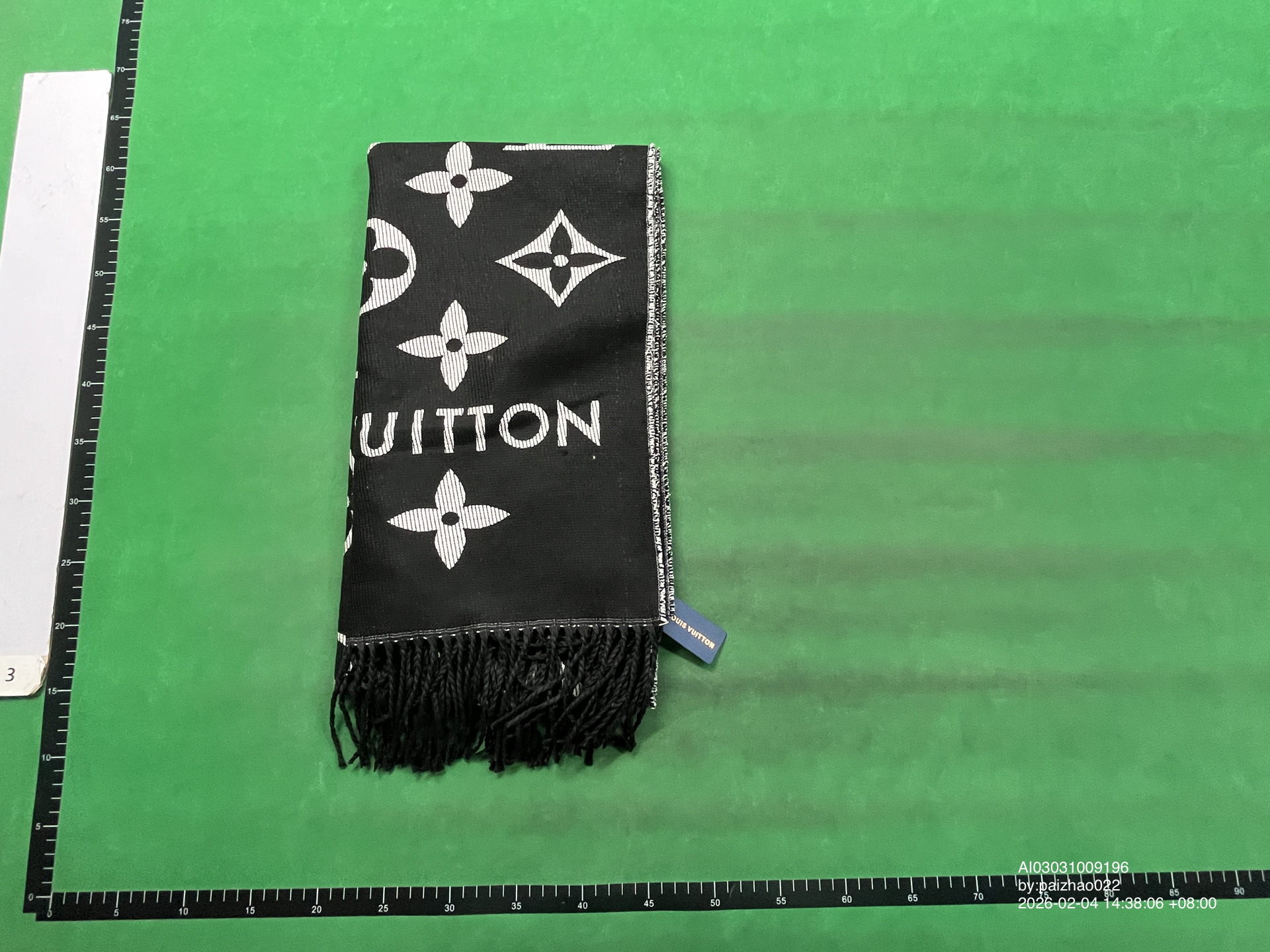QC Photo - Louis Vuitton Scarf #2