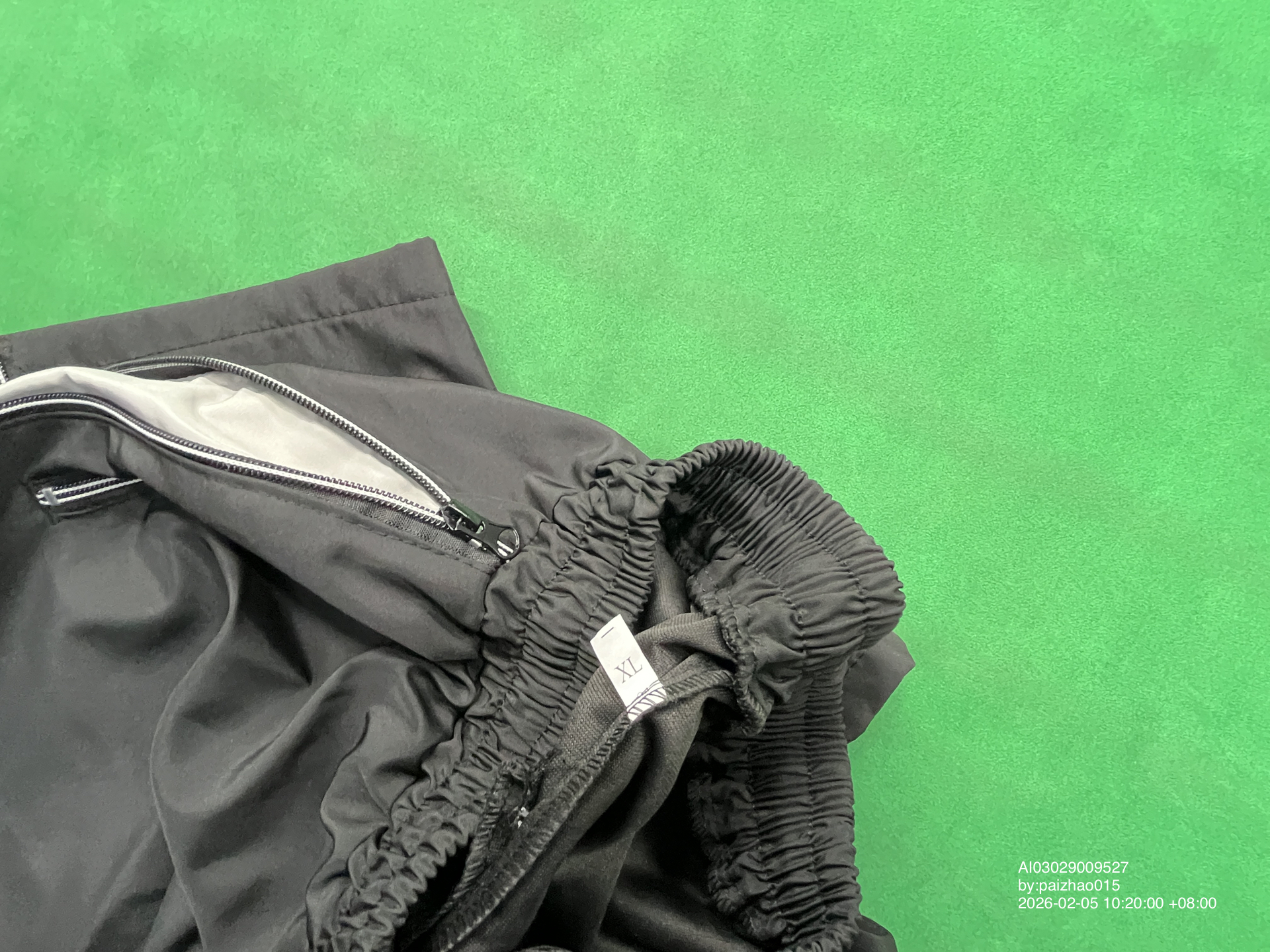 QC Photo - Nike Baggy Track Pants