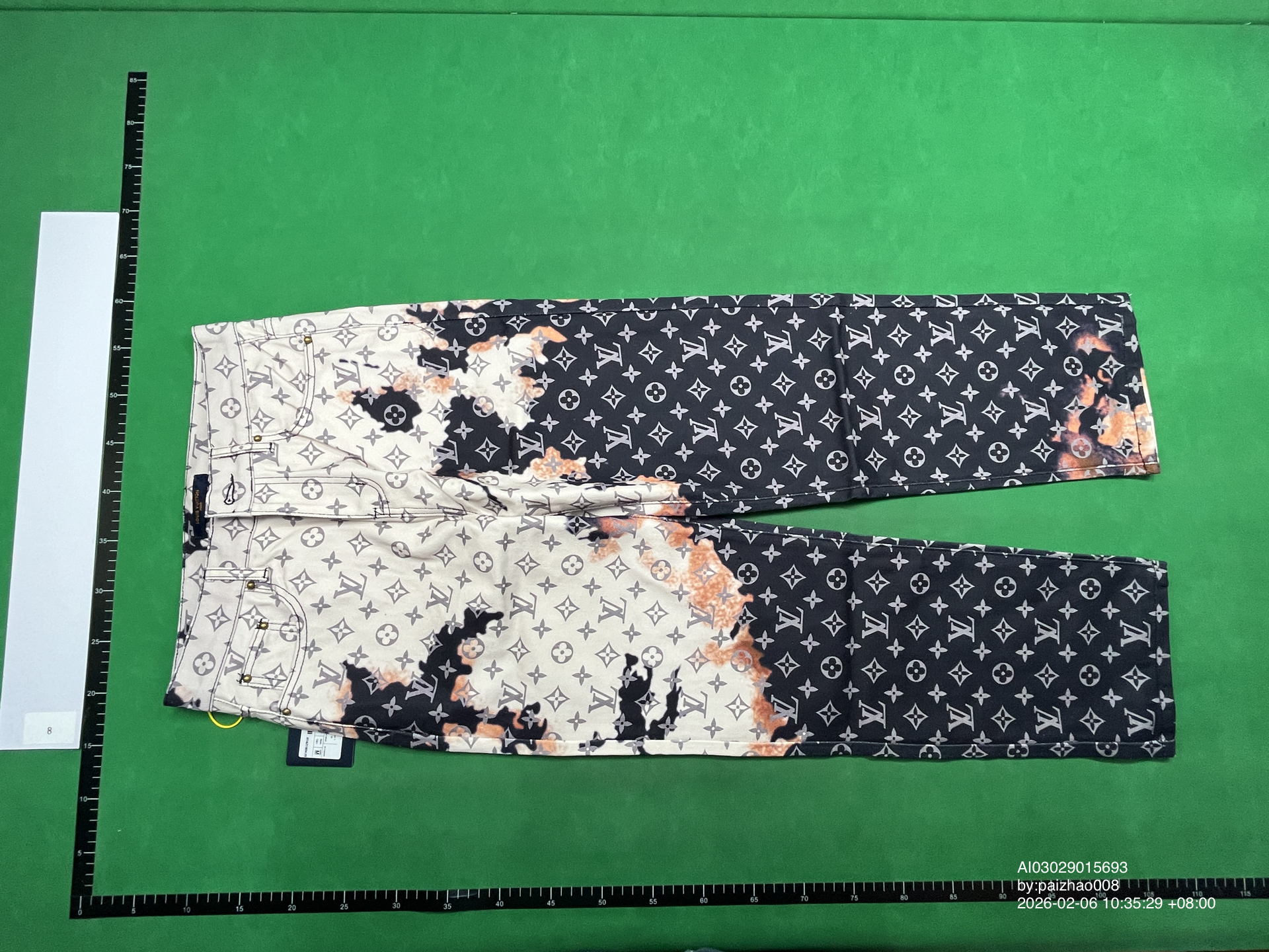 QC Photo - Louis Vuitton Denim Jeans #1