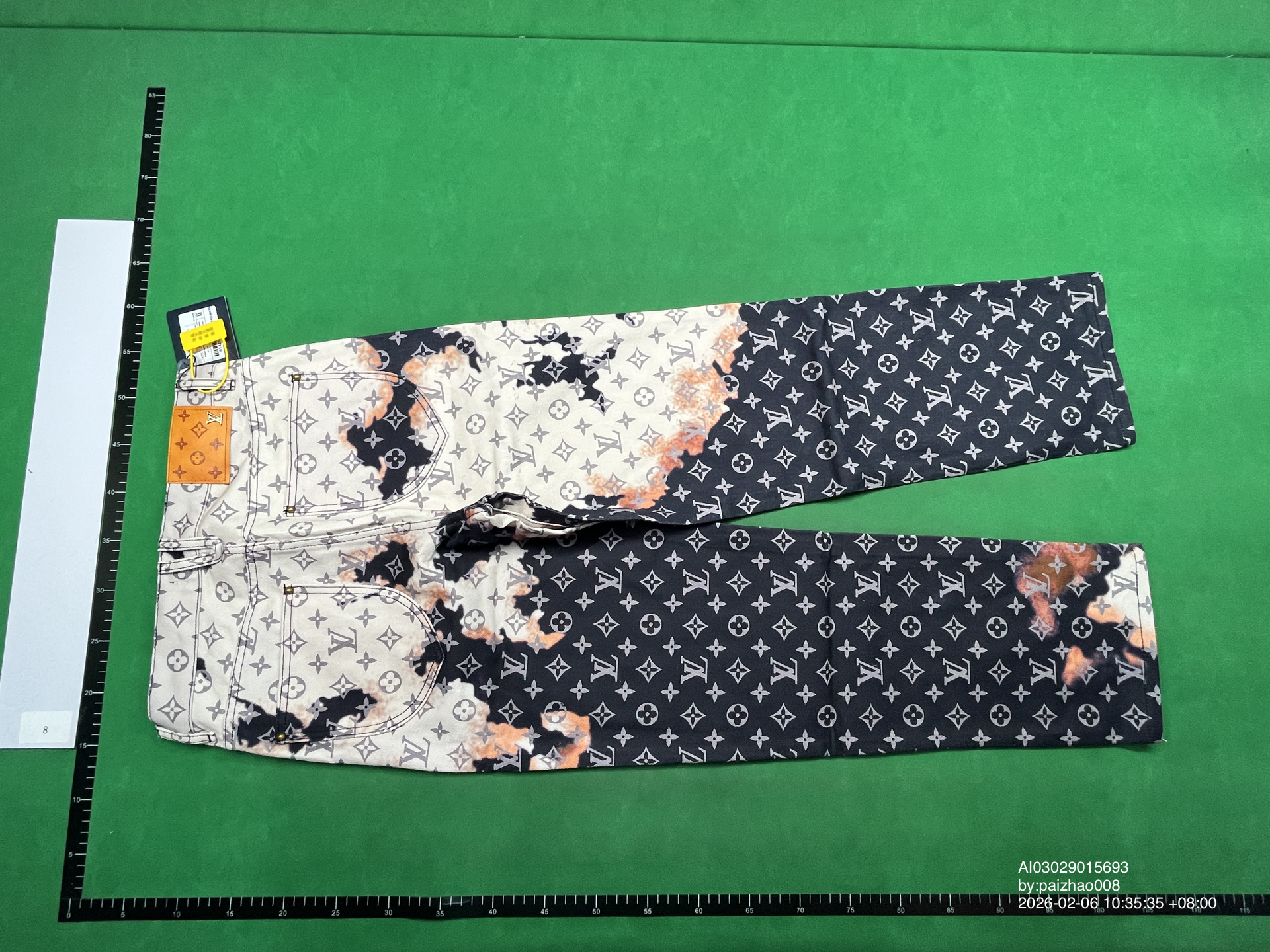 QC Photo - Louis Vuitton Denim Jeans #1