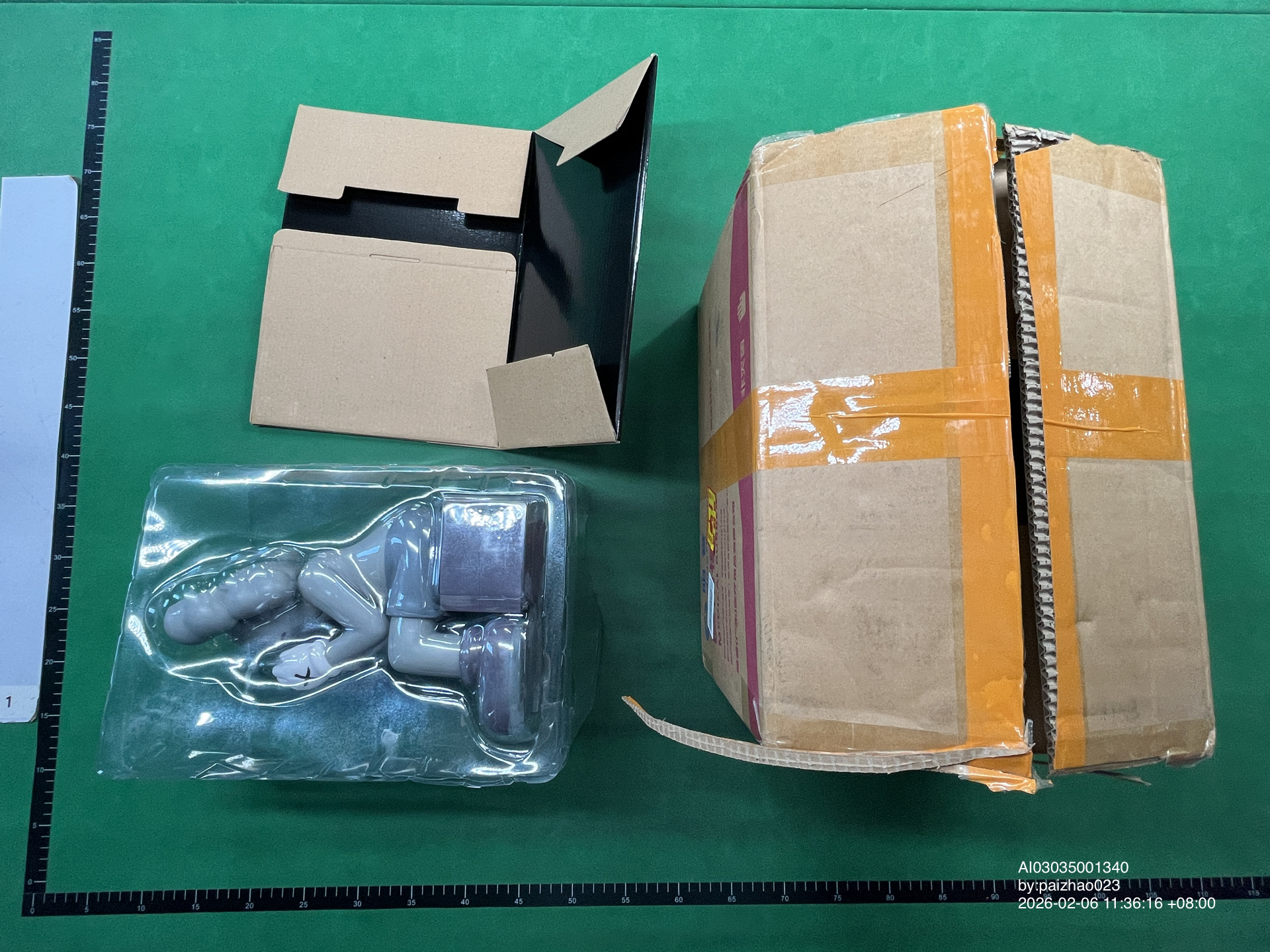 QC Photo - 28cm Kaws Figures (8 Variants)