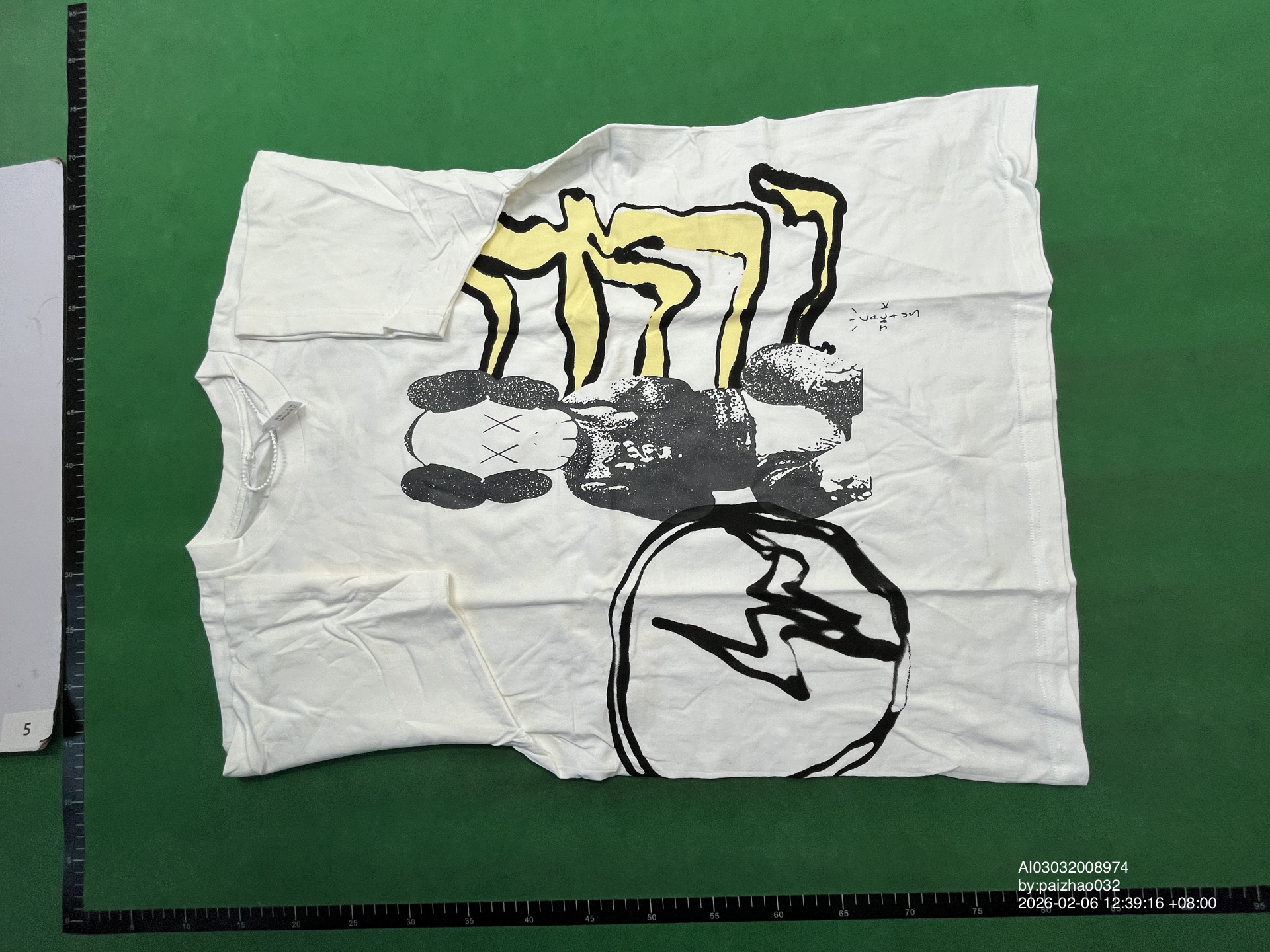 QC Photo - Travis Scott Cactus Jack x Kaws Fragment Tee