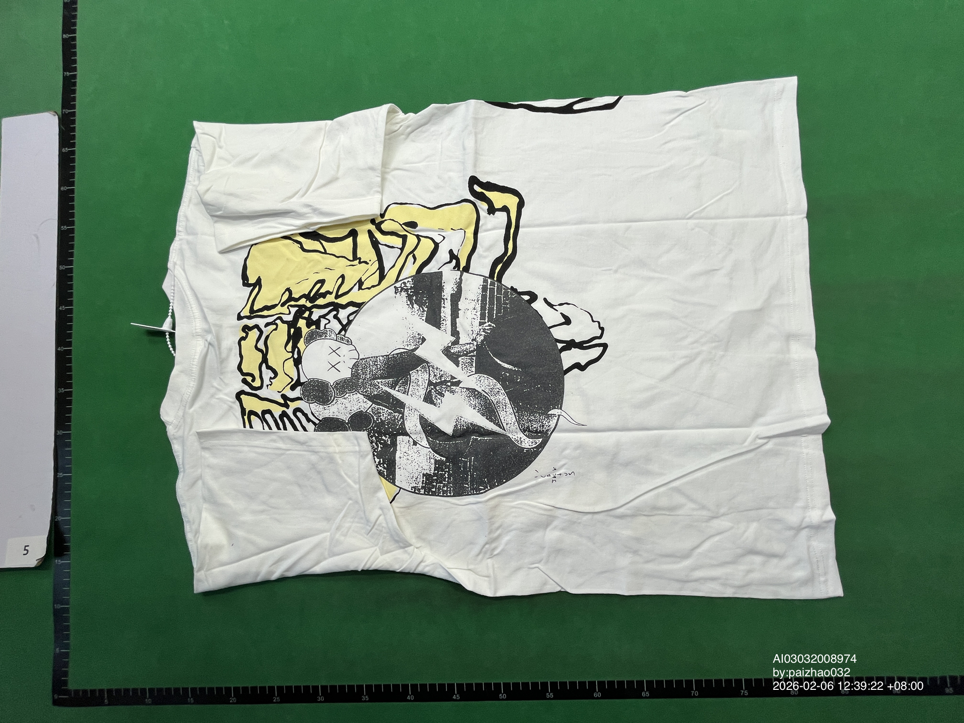 QC Photo - Travis Scott Cactus Jack x Kaws Fragment Tee