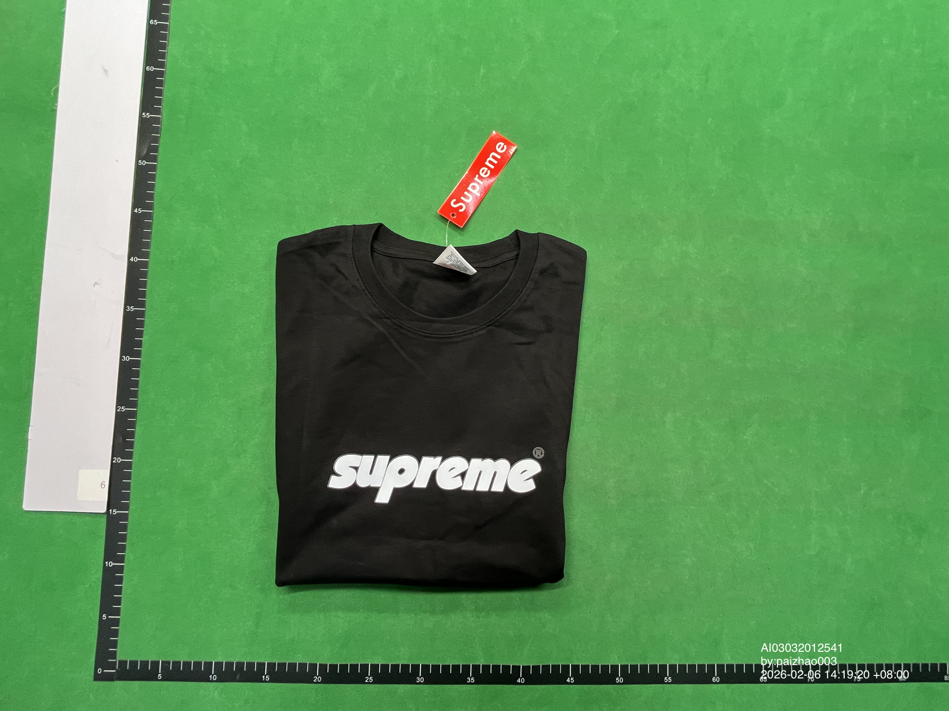QC Photo - Supreme X Kaws Tee
