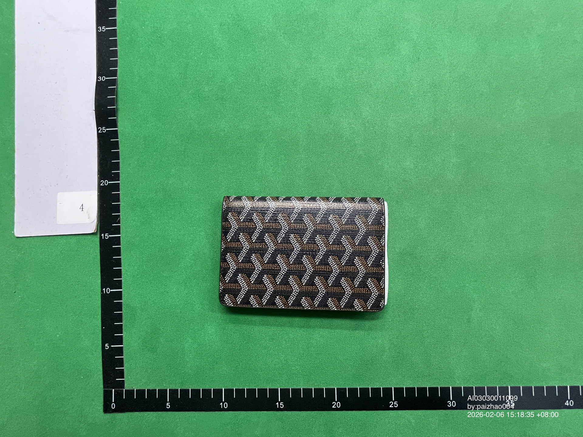 QC Photo - Goyard Passport Holder