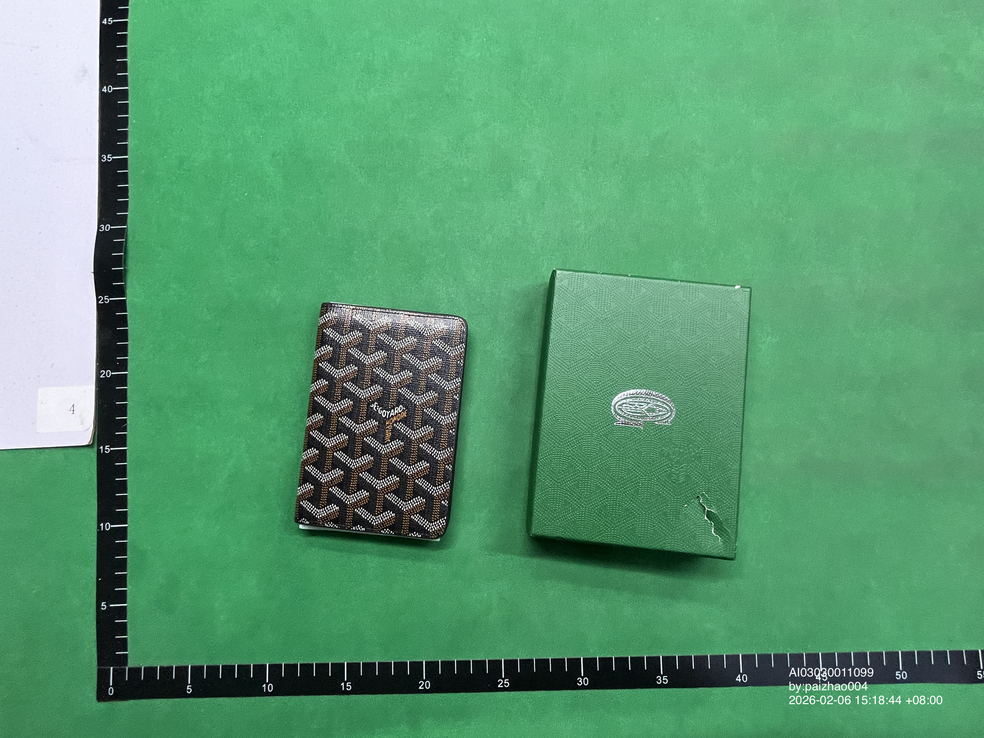 QC Photo - Goyard Passport Holder