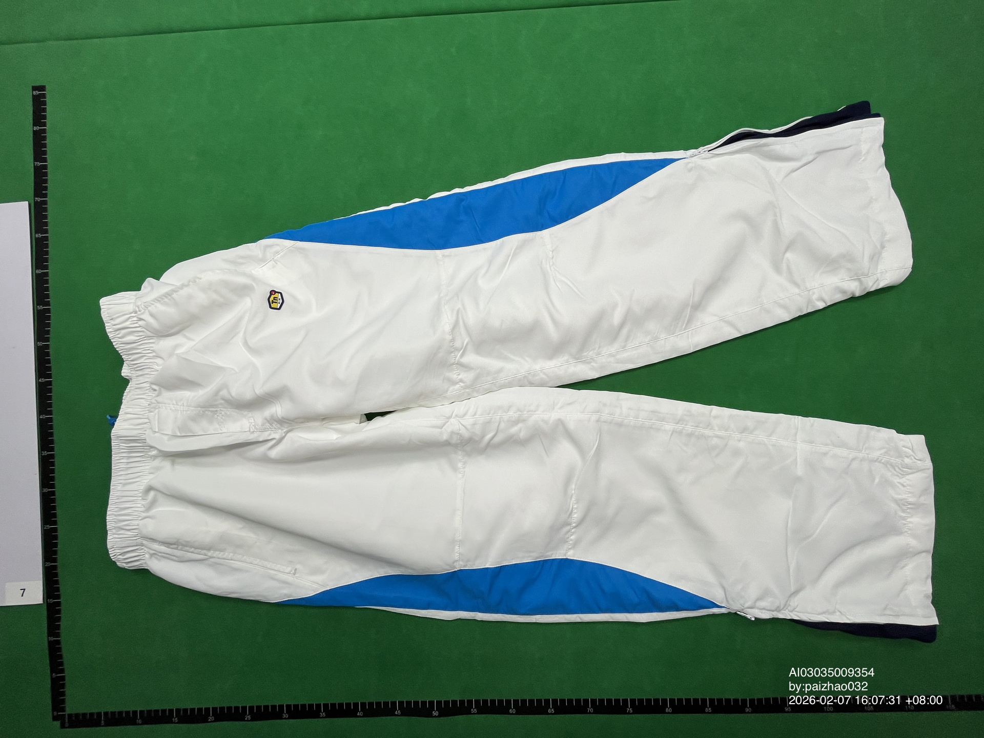 QC Photo - Nike TN Track Jacket + Pants White Blue