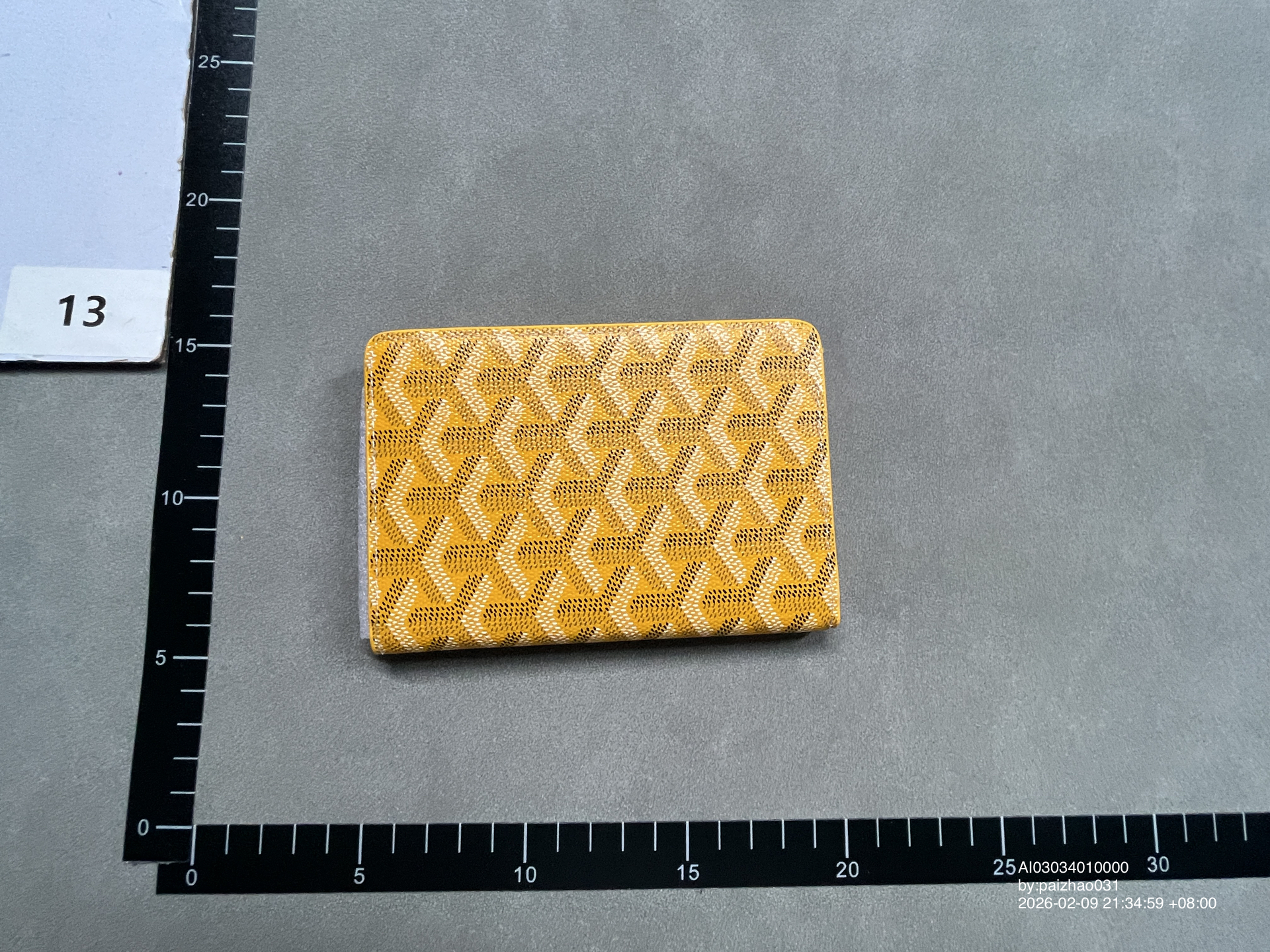 QC Photo - Goyard Passport Holder