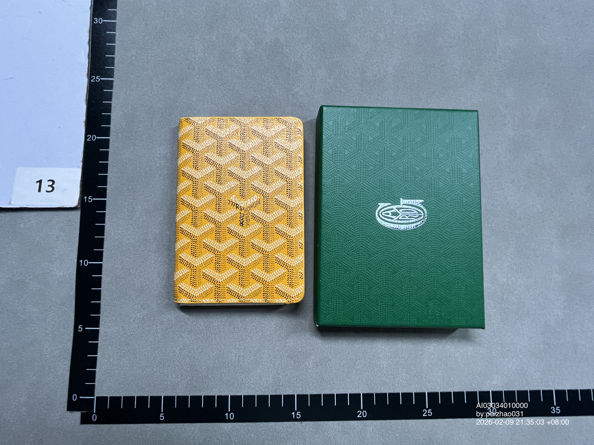 QC Photo - Goyard Passport Holder