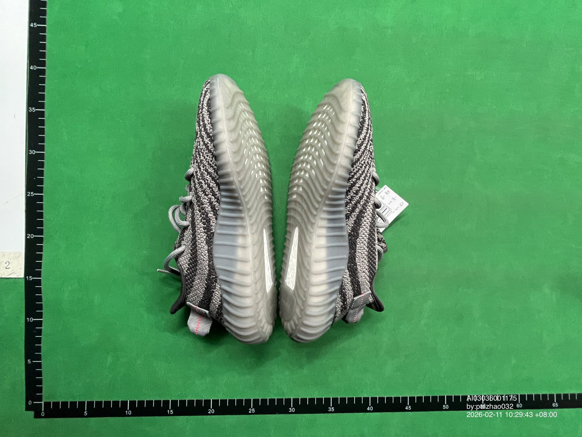 QC Photo - adidas Yeezy Boost 350 V2 Core Black Red