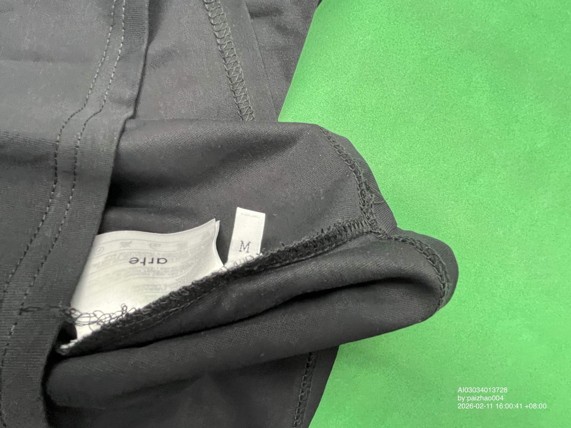 QC Photo - Arte Blur Flower Tee