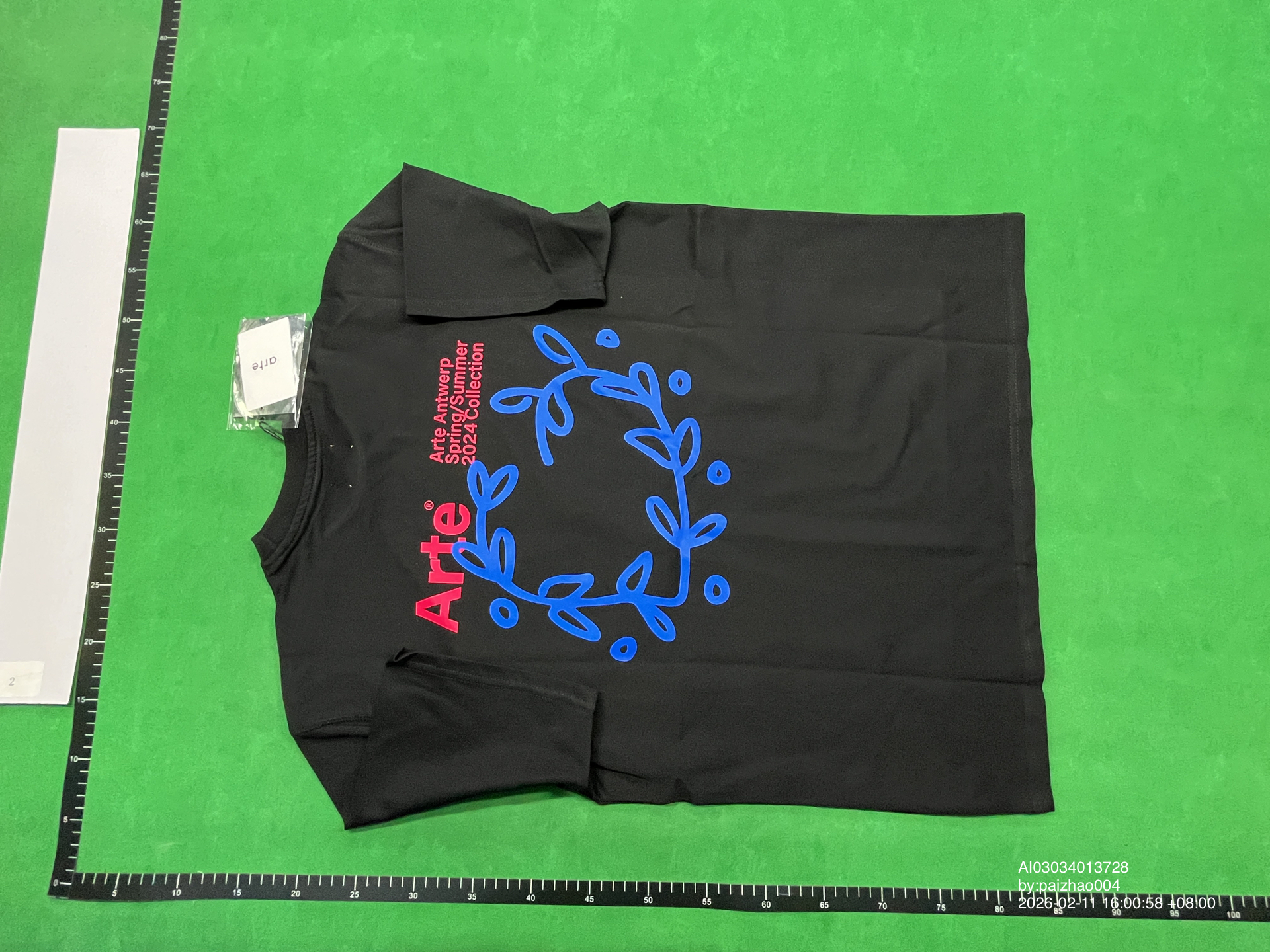 QC Photo - Arte Blur Flower Tee