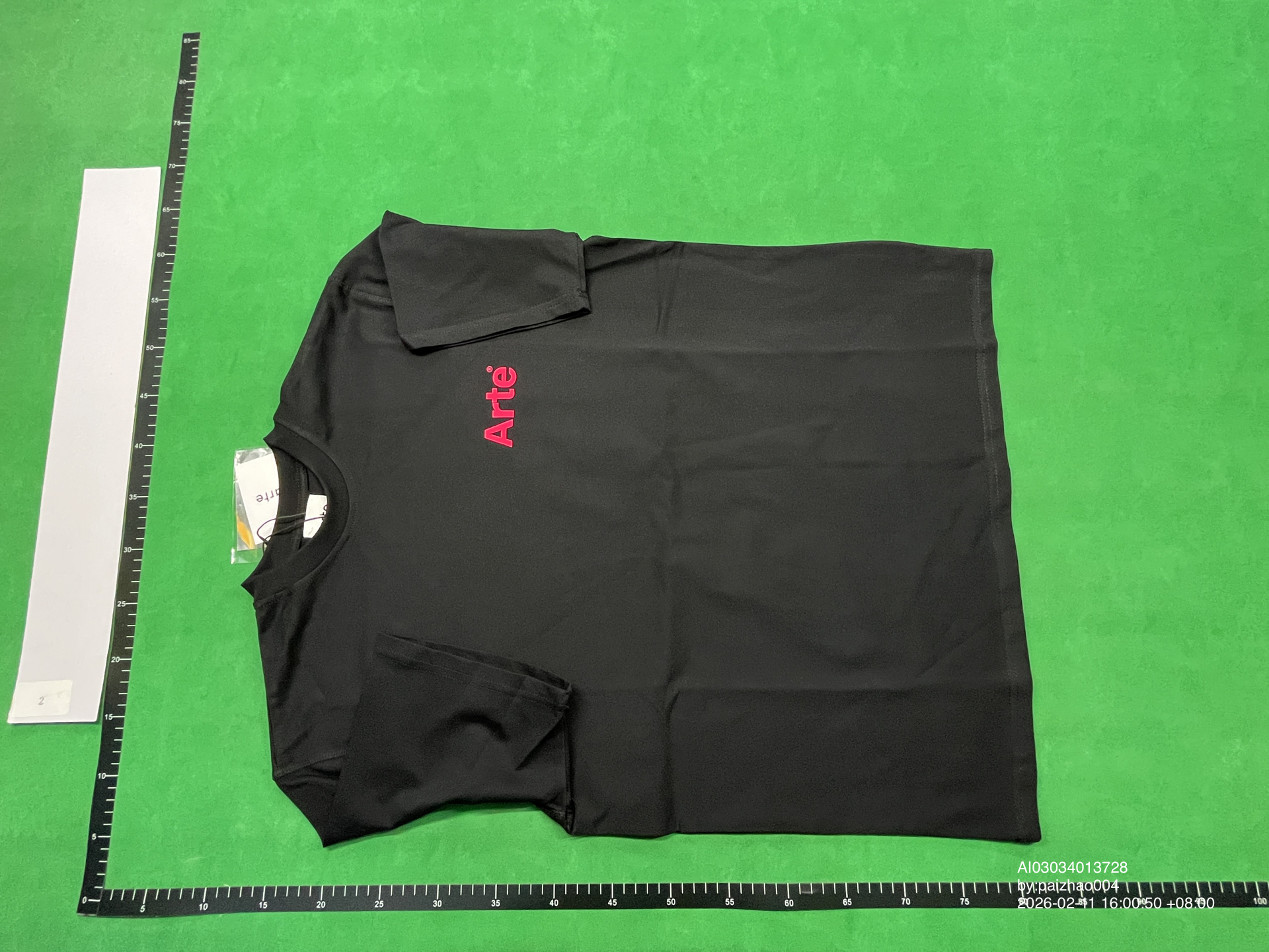 QC Photo - Arte Blur Flower Tee